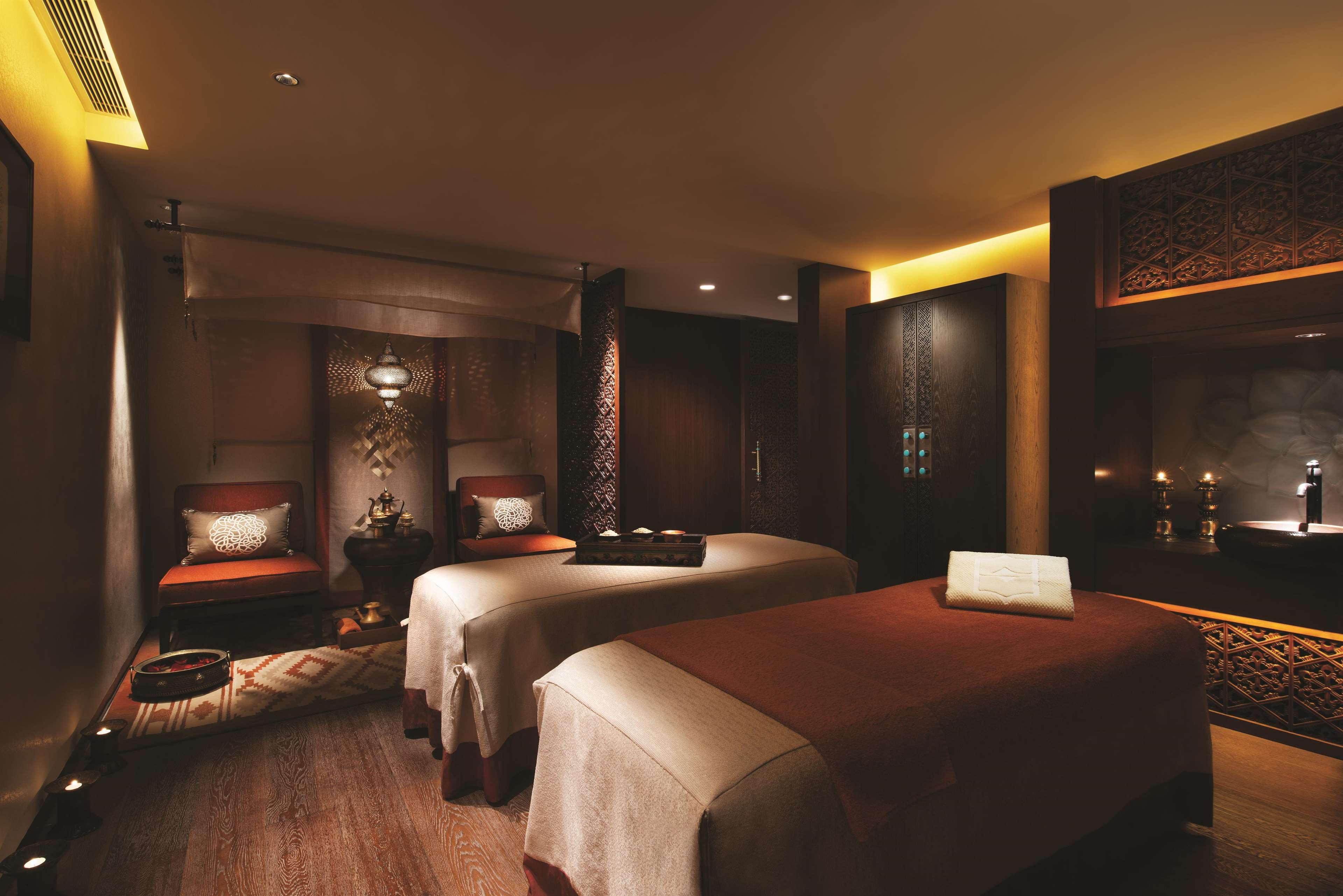 Shangri La Hotel Lhasa by null
