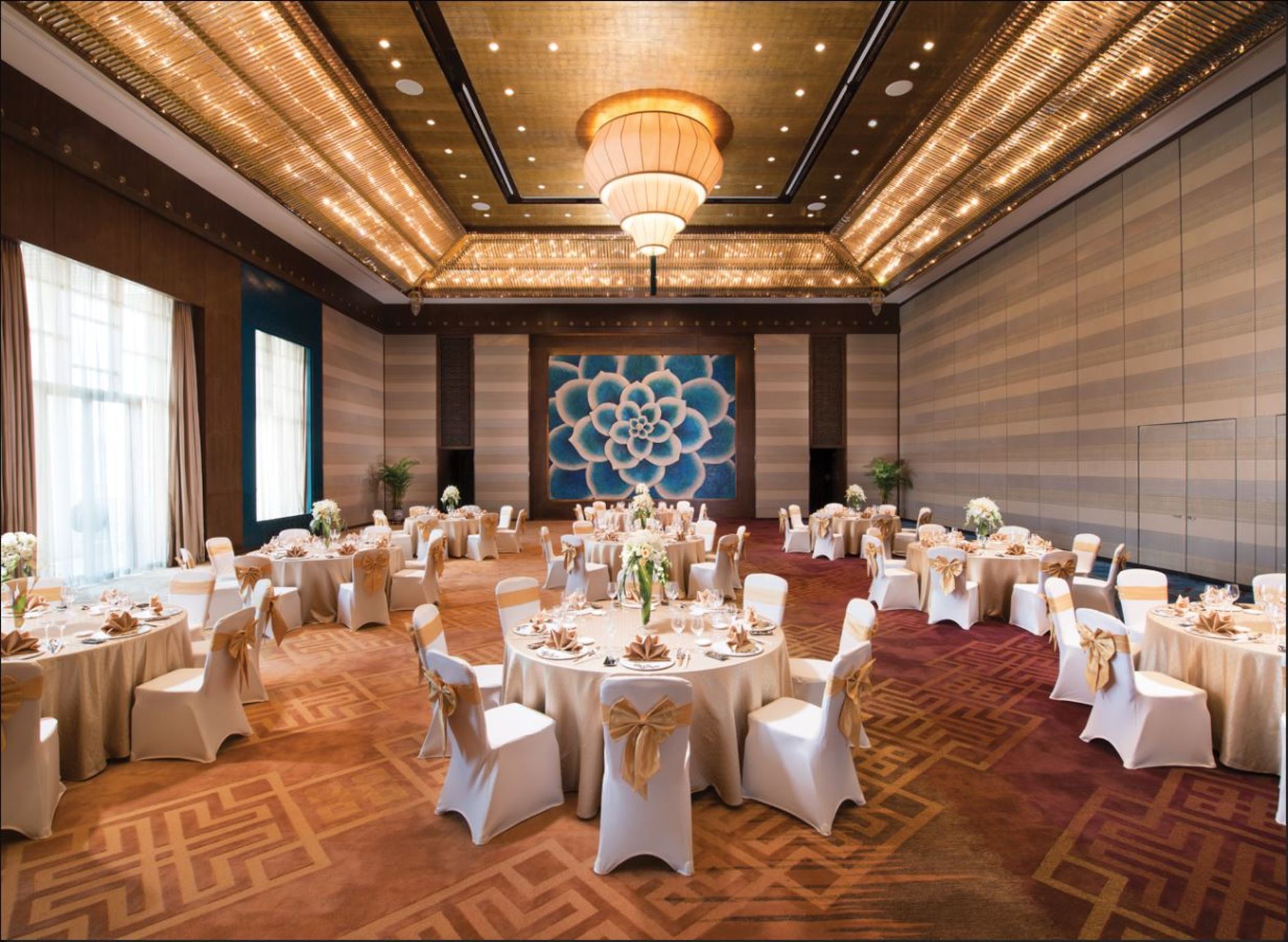 Shangri La Hotel Lhasa by null