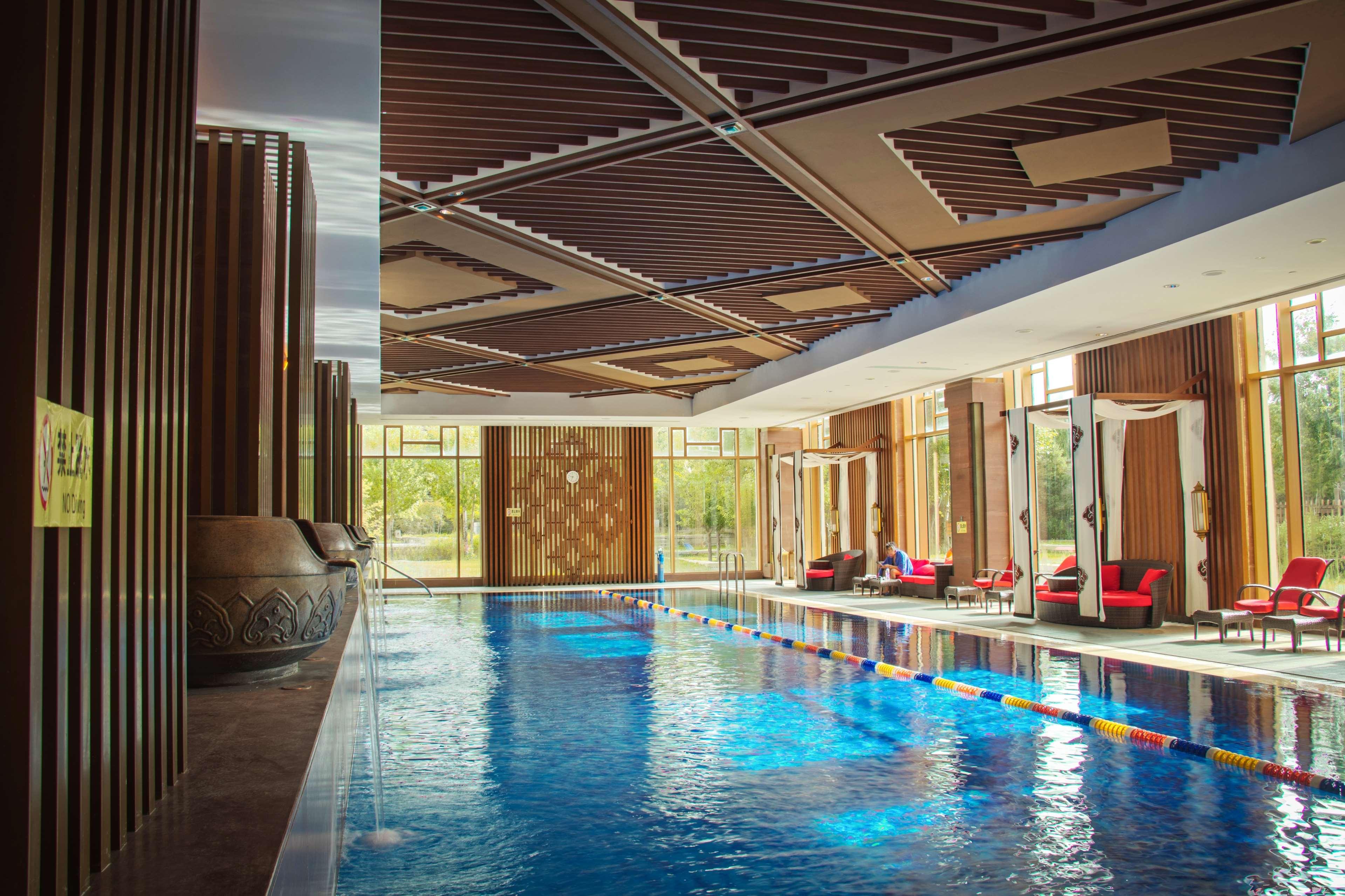 Shangri La Hotel Lhasa by null