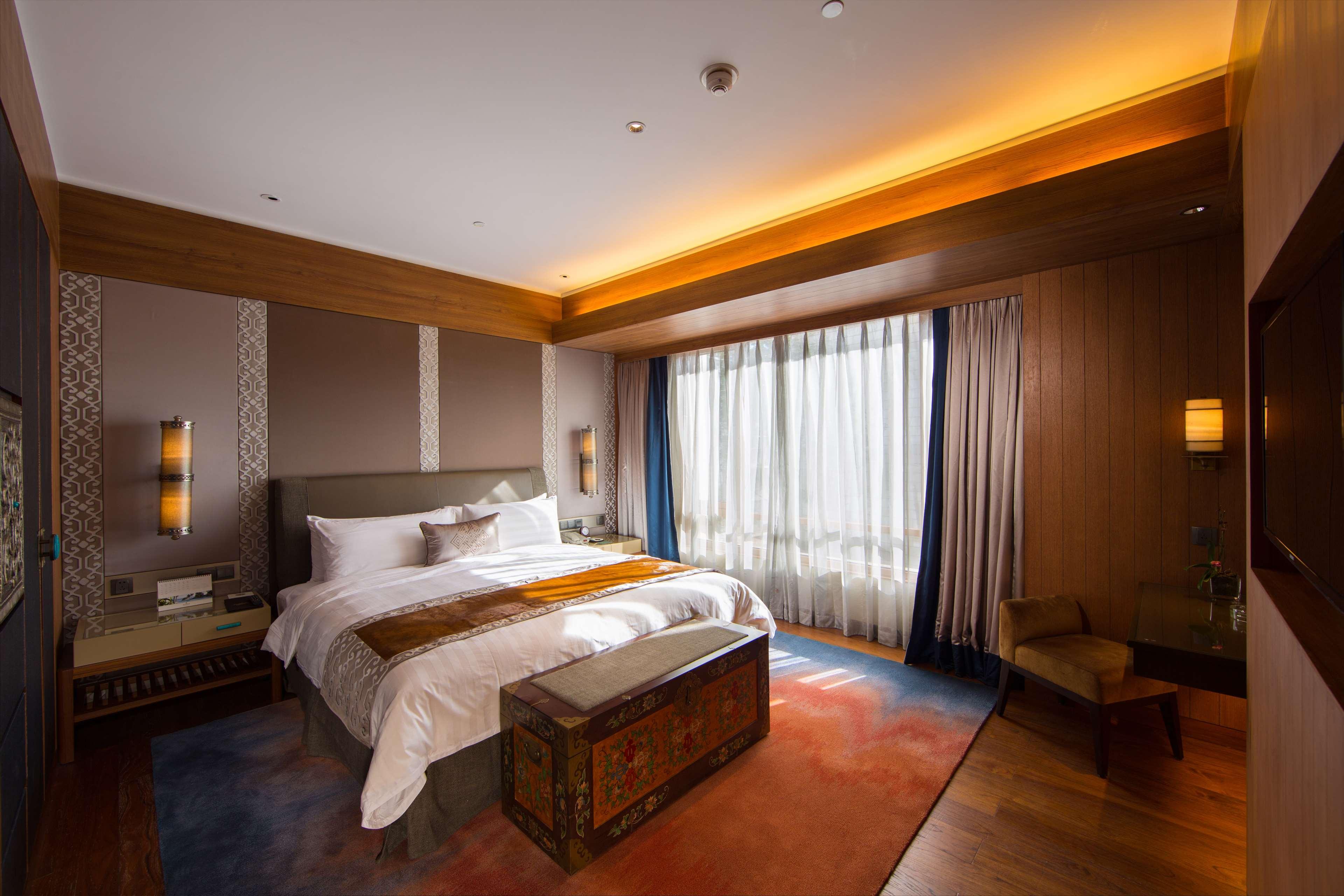 Shangri La Hotel Lhasa by null