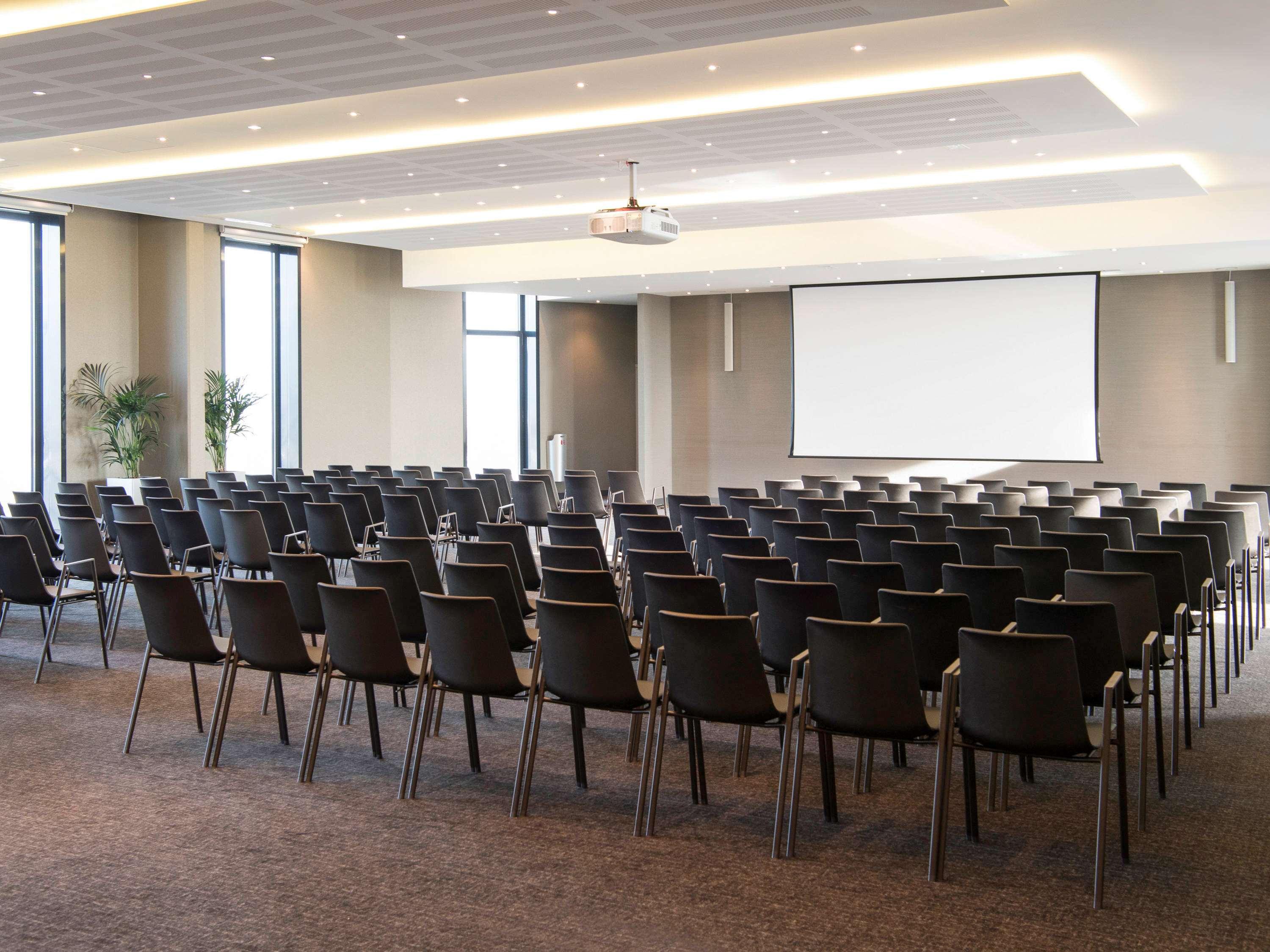 Pullman Paris Roissy-CDG Airport - photo