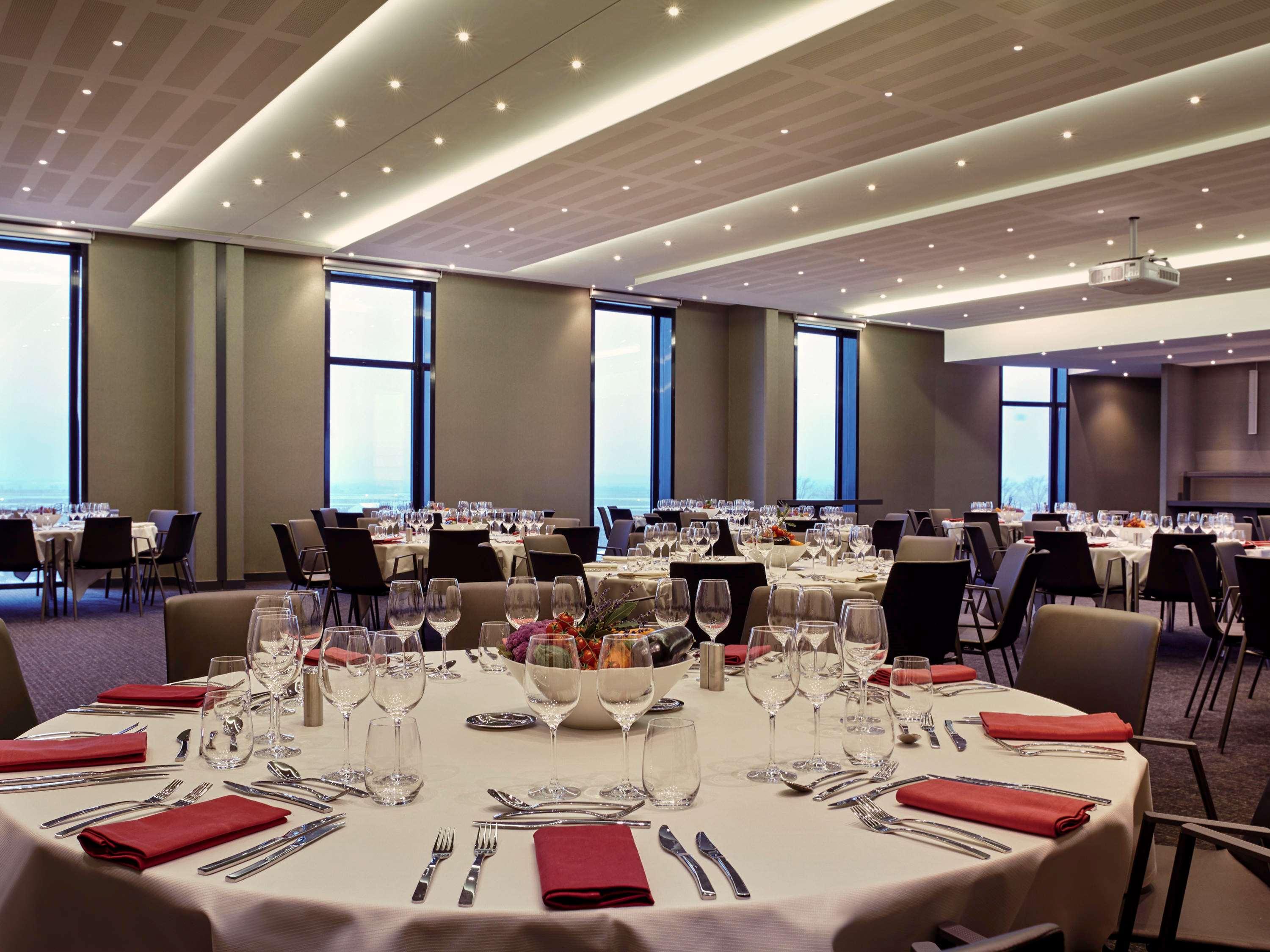 Pullman Paris Roissy-CDG Airport - photo