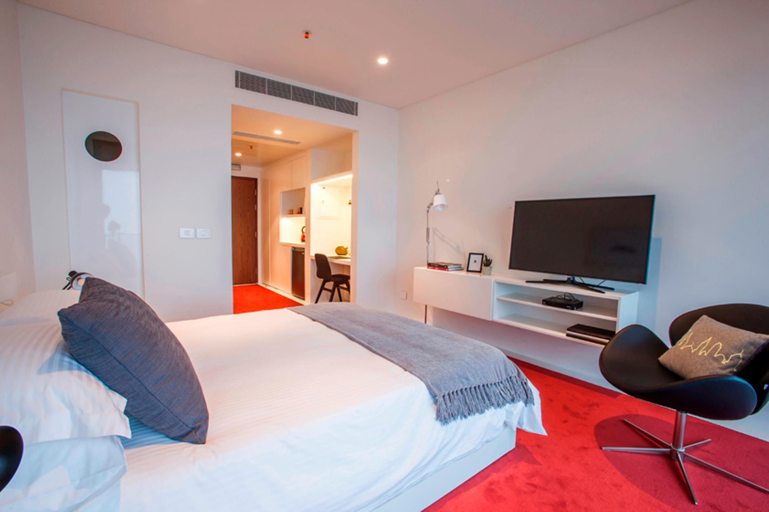 1866 Court & Suites by null