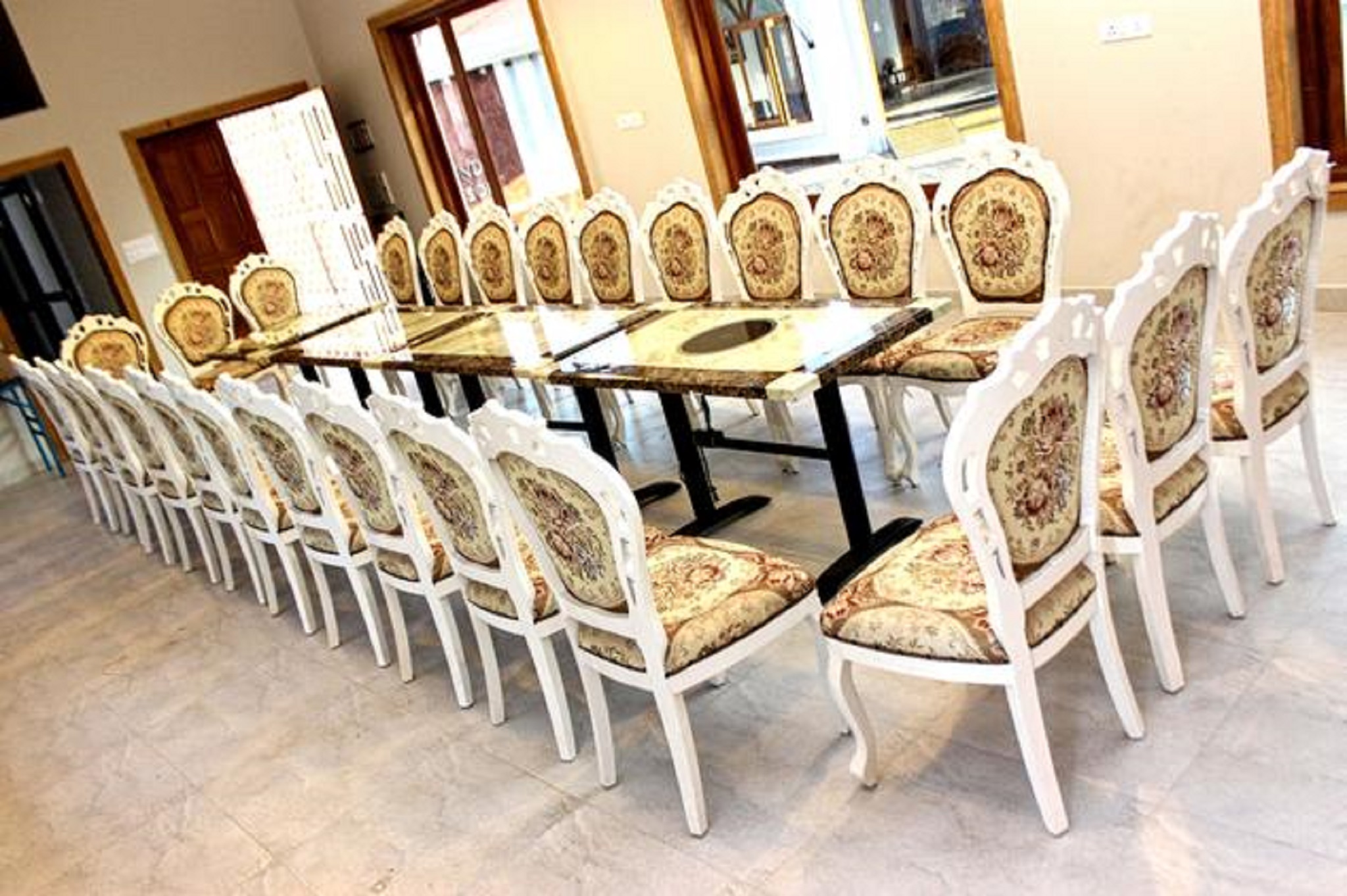 The Grand Leoney Resort