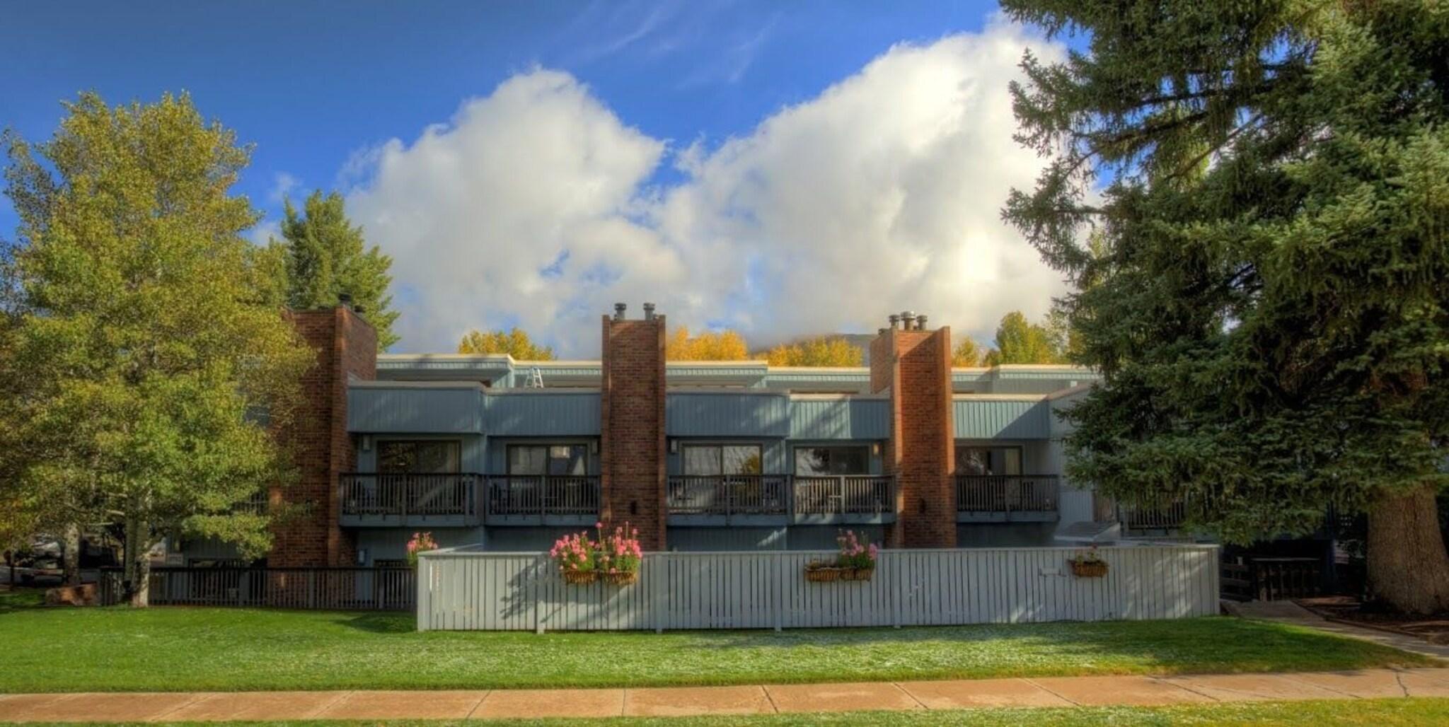 Shadow Mountain Lodge at Aspen