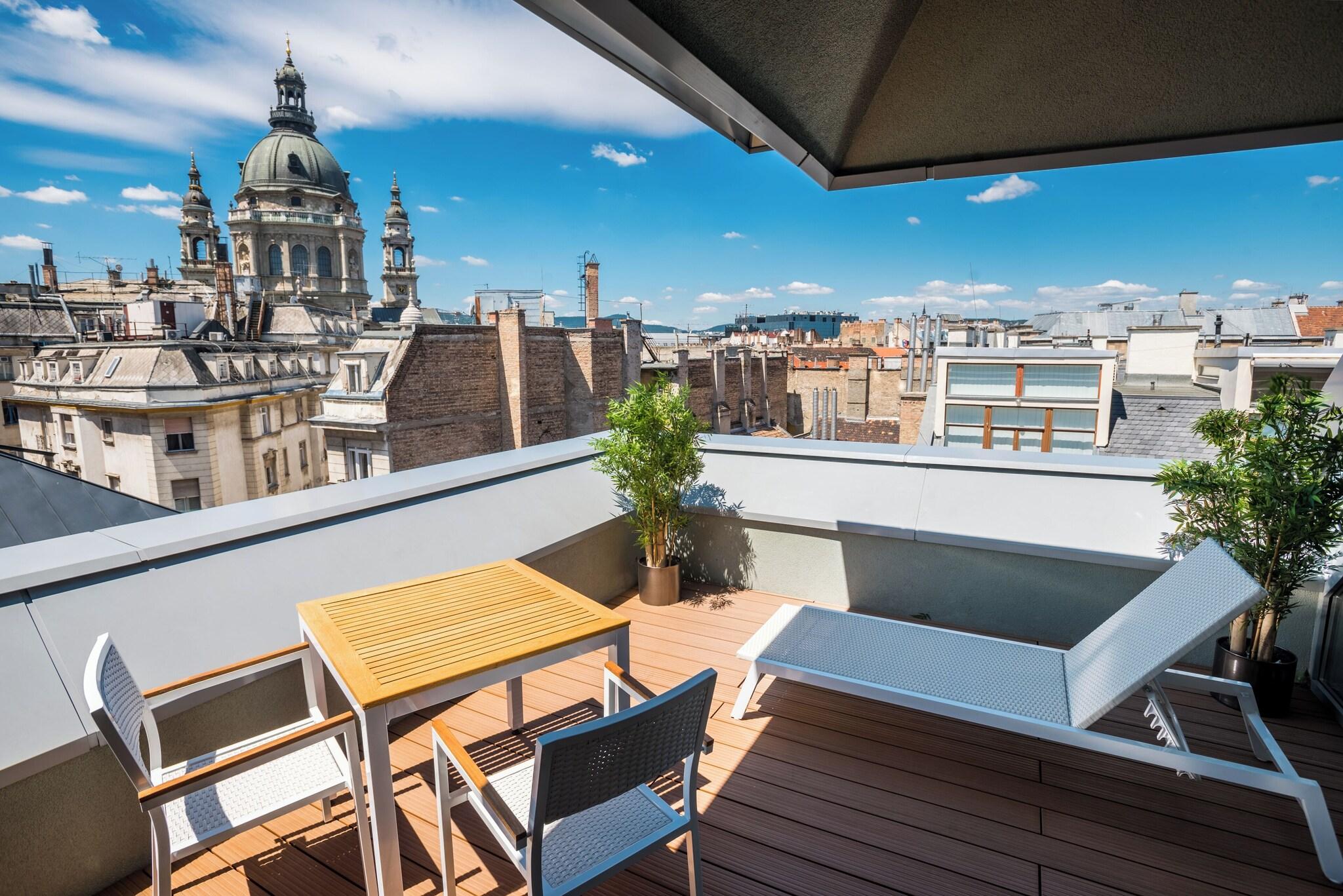 Hotel Moments Budapest by Continental Group by null