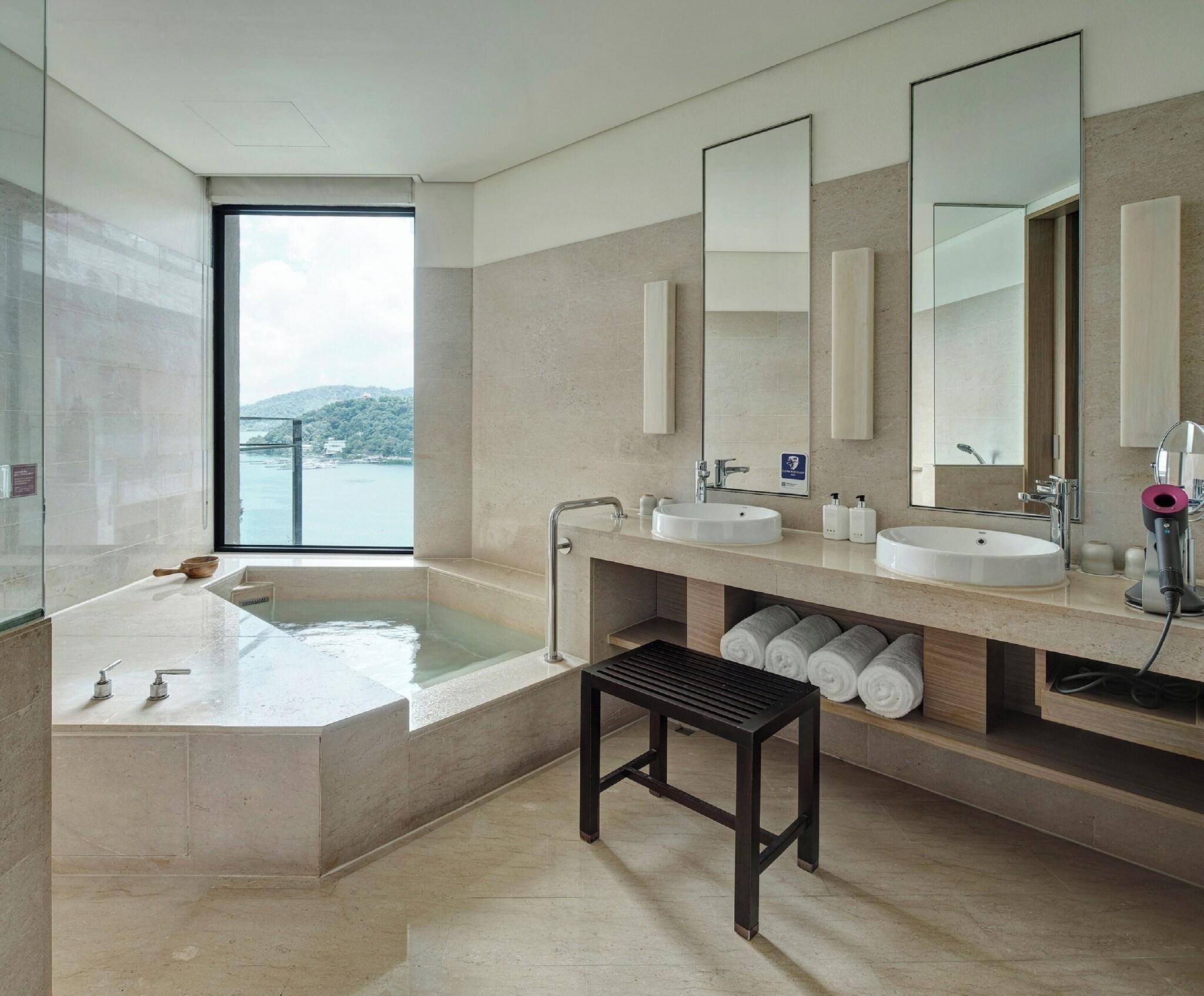 Fleur de Chine Hotel Sun Moon Lake by null