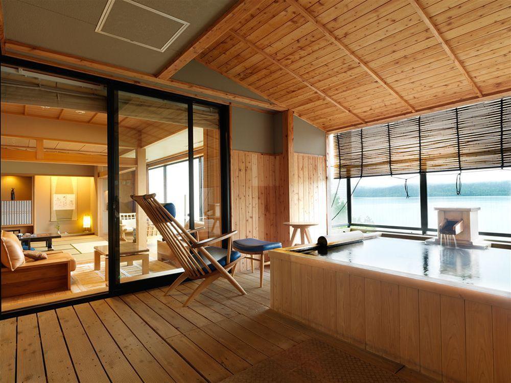 Akan Tsuruga Besso Hinanoza by null