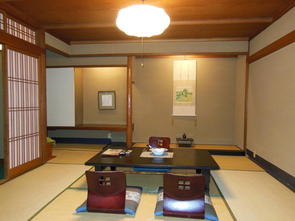 Tsutaya Ryokan
