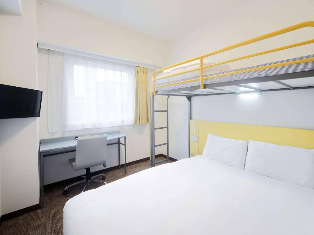 Triple room