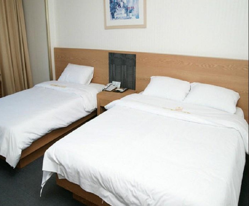 Chuncheon Bears Tourist Hotel