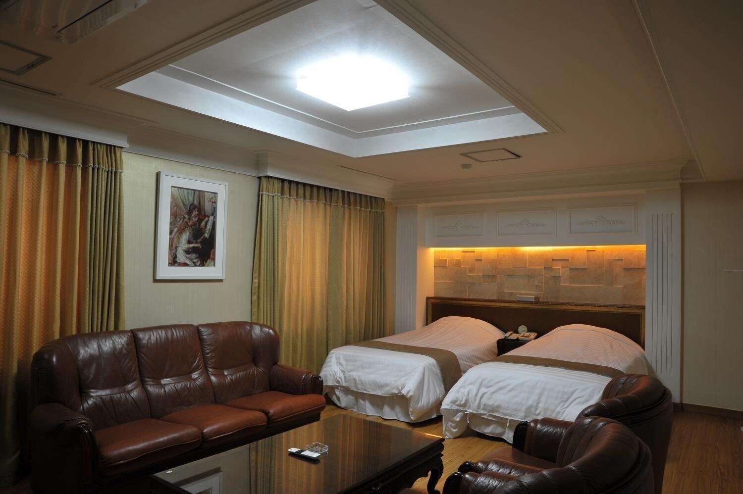 Gwangju Palace Tourist Hotel