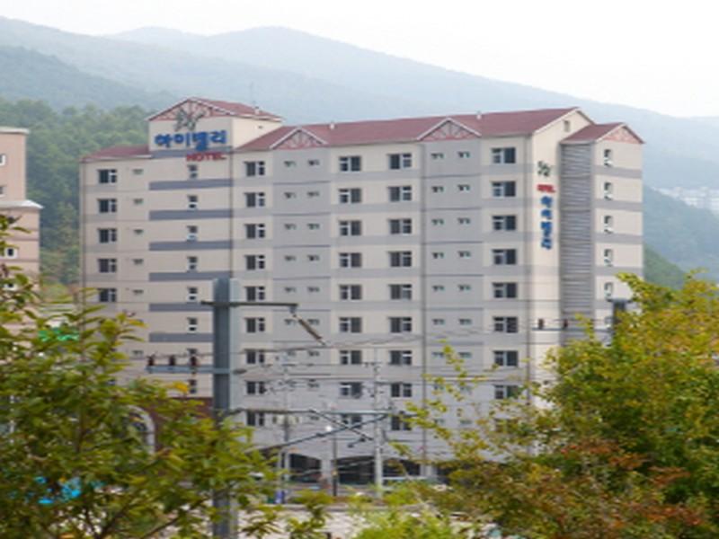 Goodstay HighValley Hotel