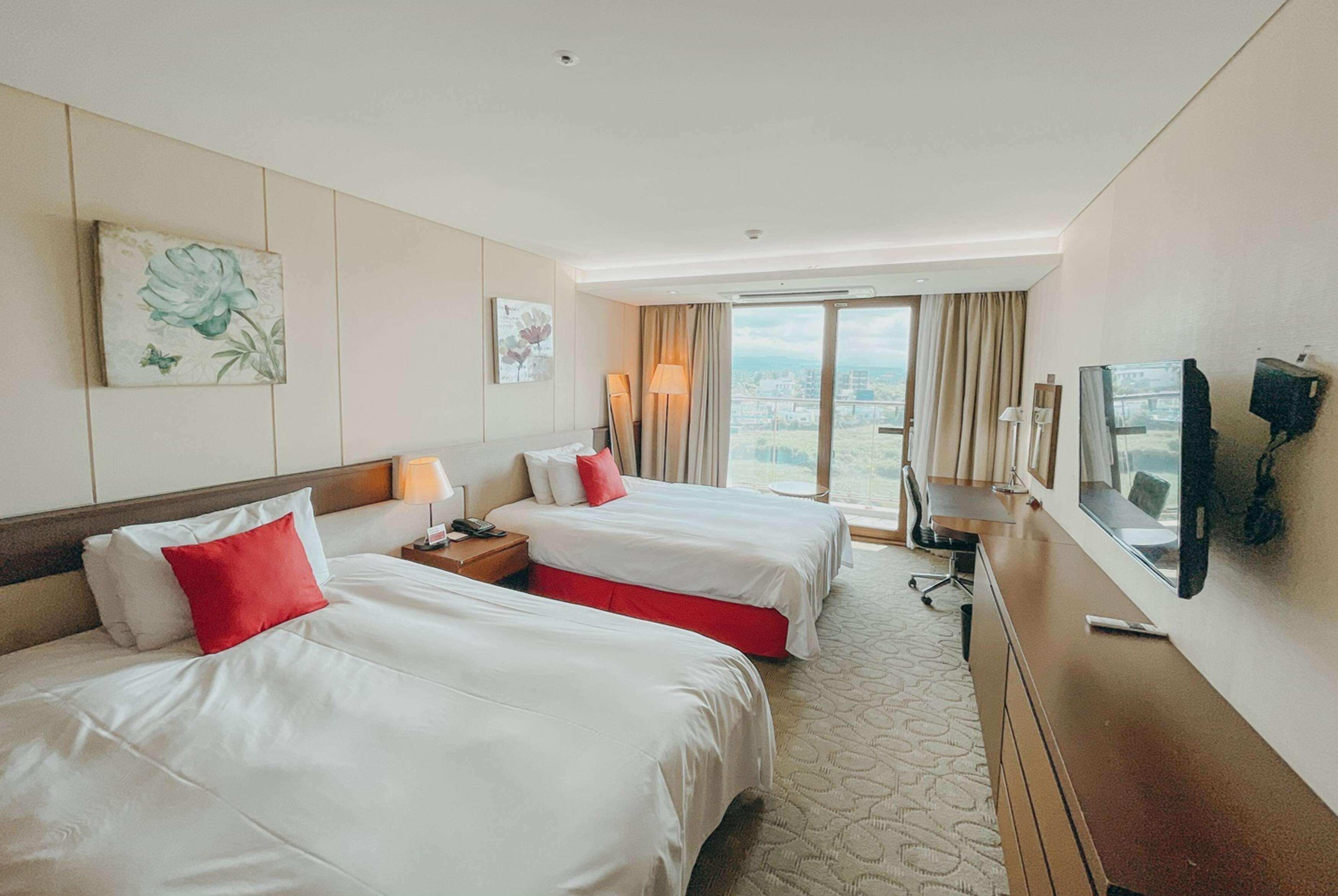 Ramada By Wyndham Jeju Hamdeok
