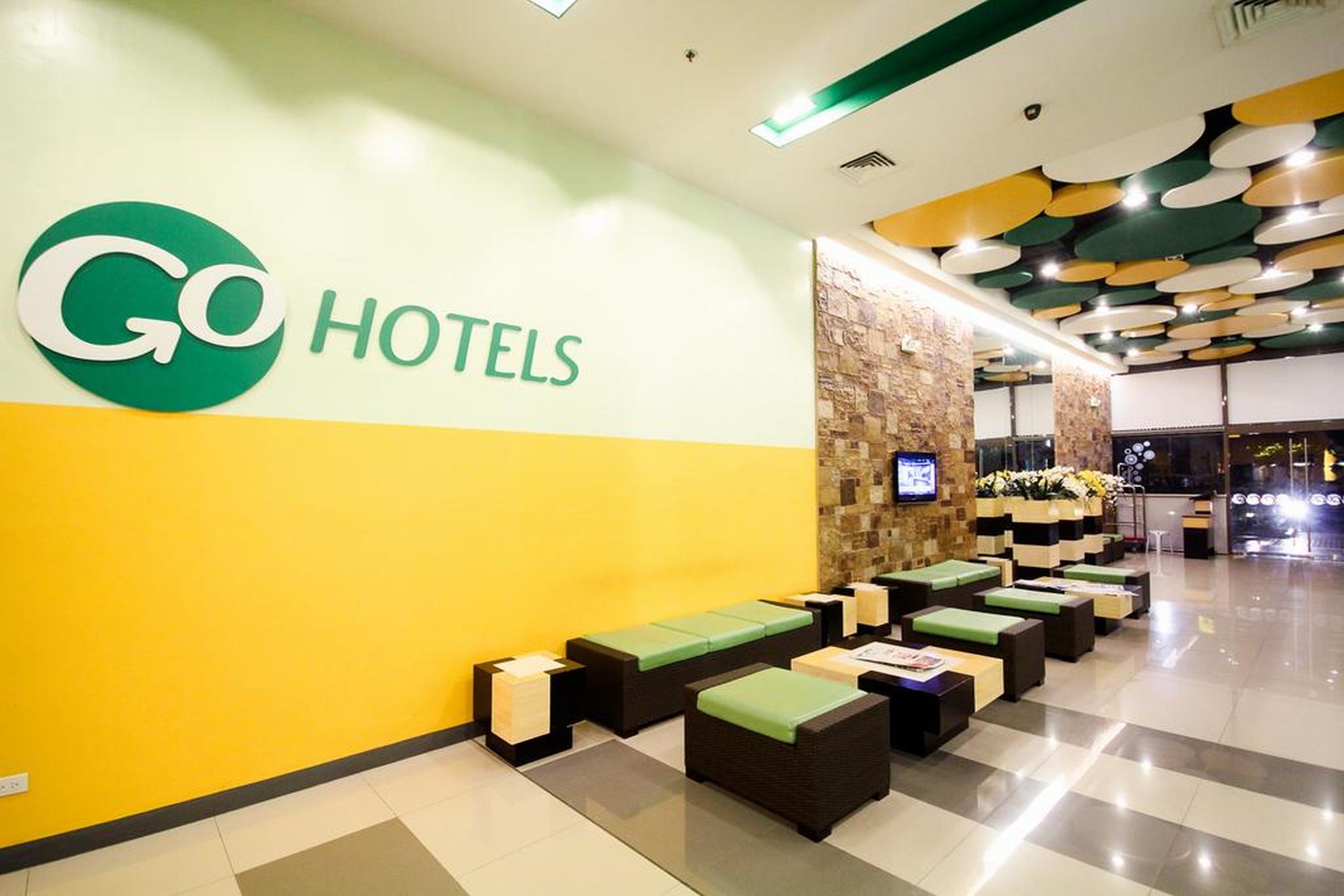 Go Hotels Iloilo by null