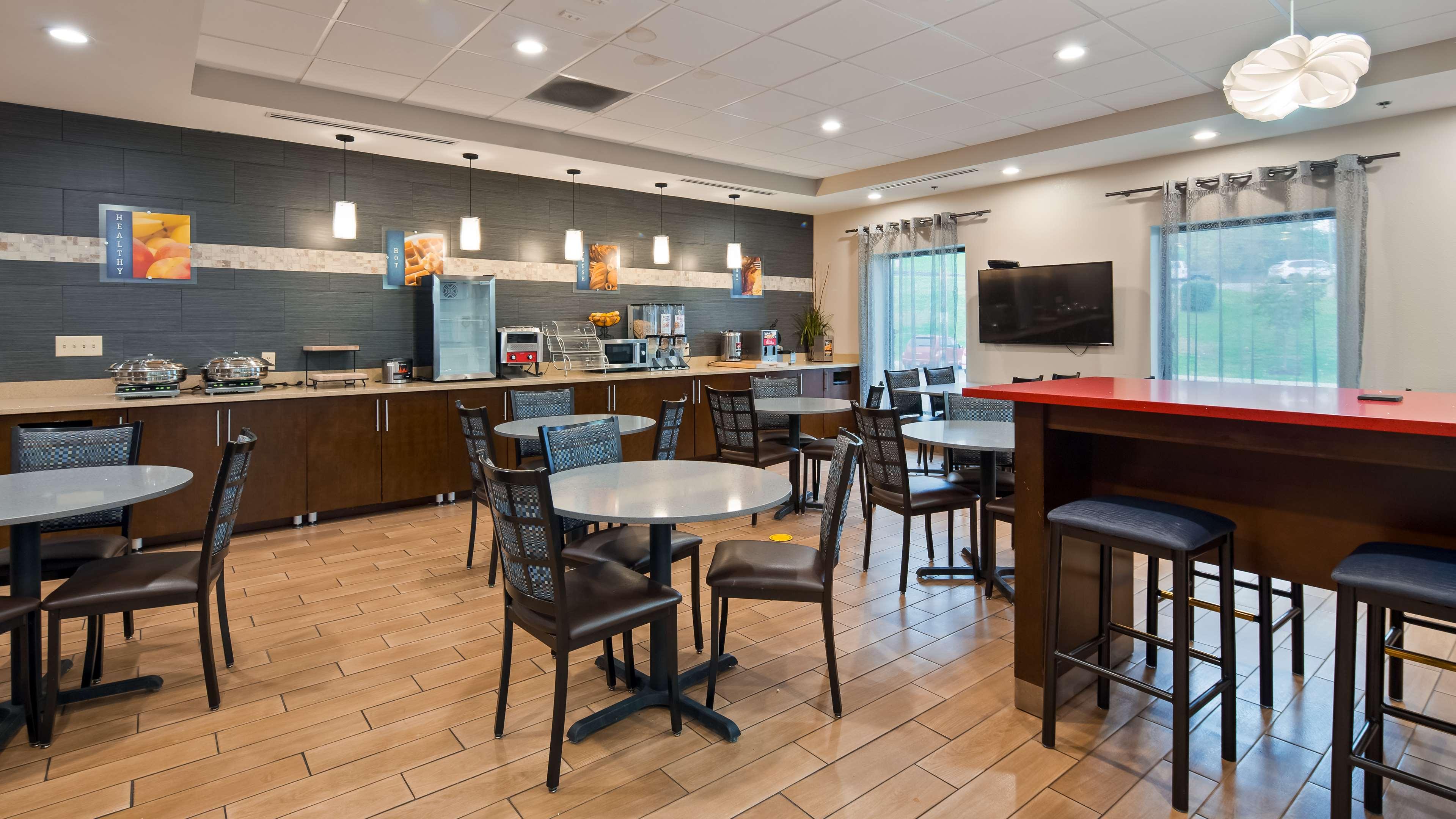 Best Western Plus Sunrise Inn