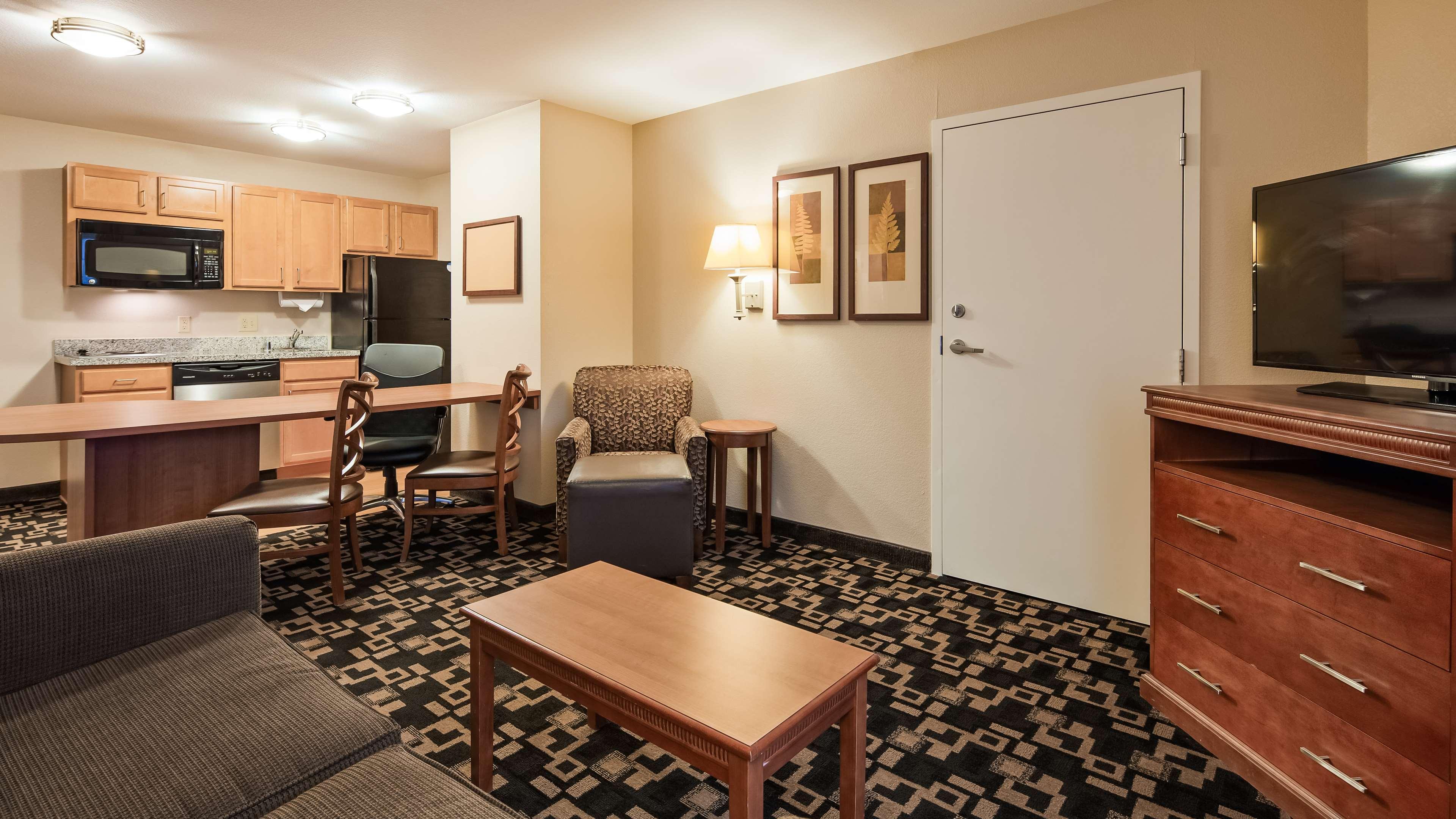 Best Western Plus Wausau-Rothschild Hotel