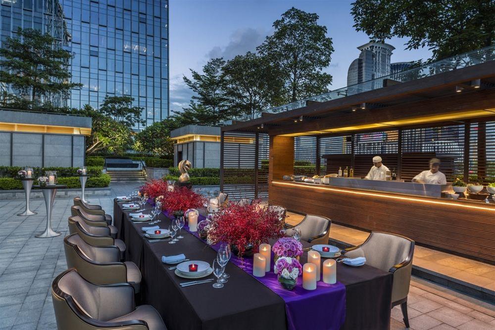 Four Seasons Hotel Shenzhen image