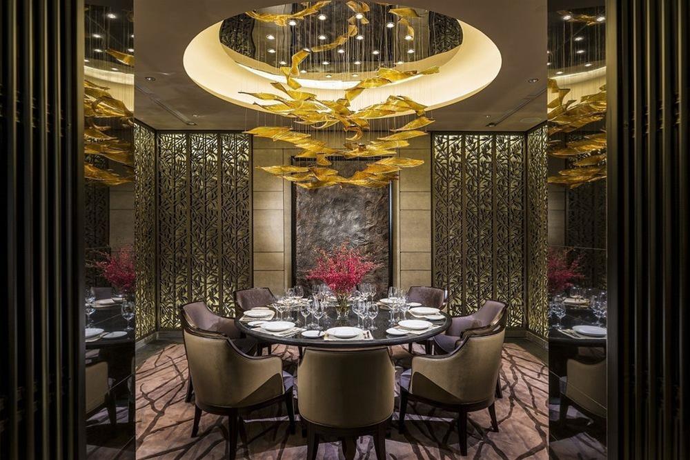 Four Seasons Hotel Shenzhen by null