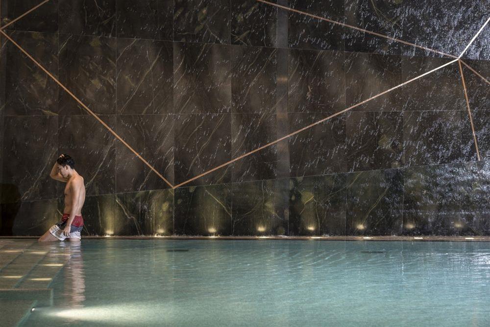 Four Seasons Hotel Shenzhen by null
