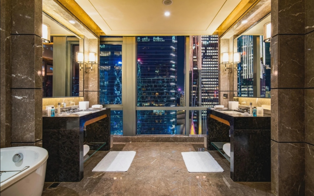 Four Seasons Hotel Shenzhen by null