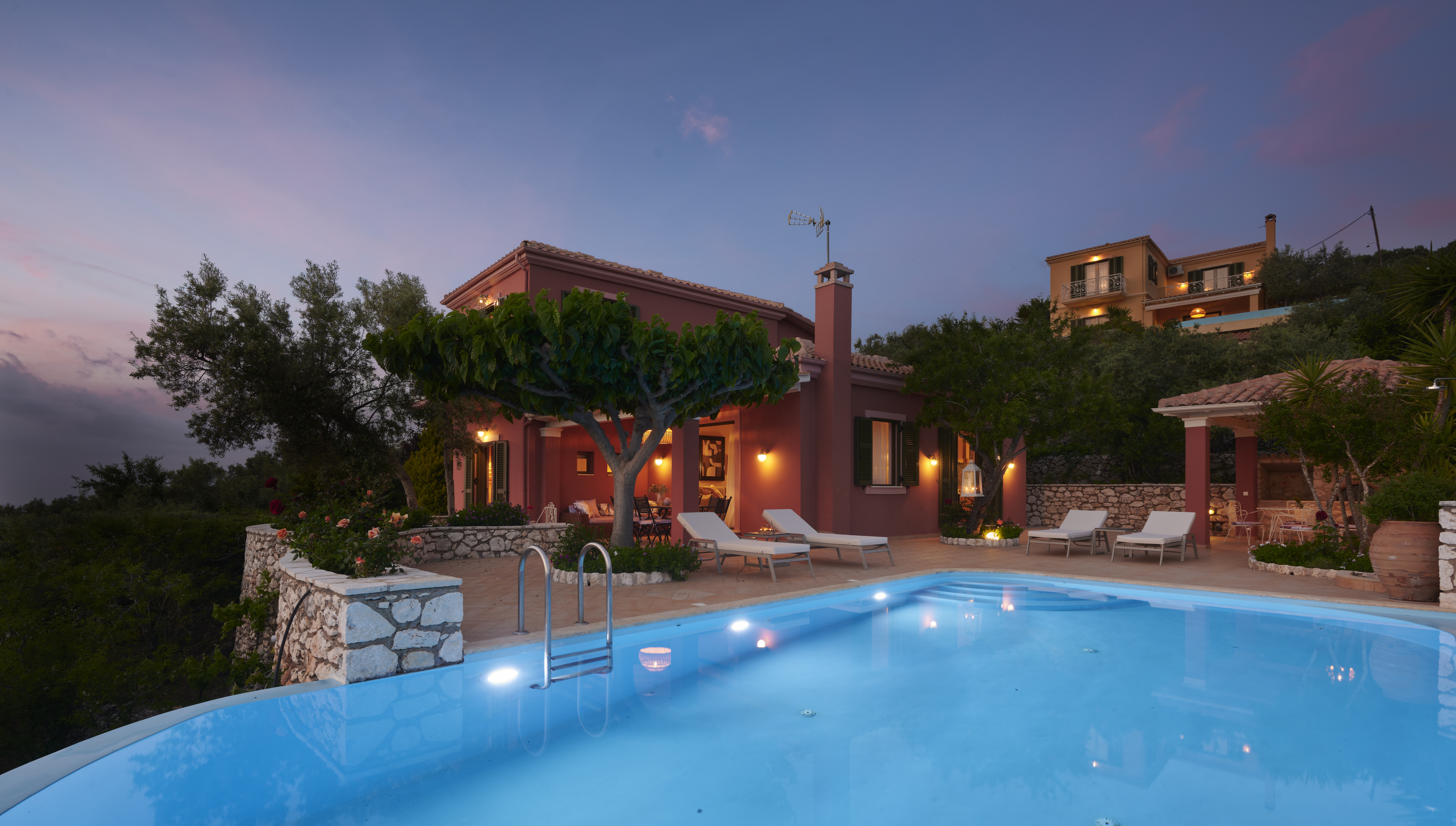 Art Blue Villas
