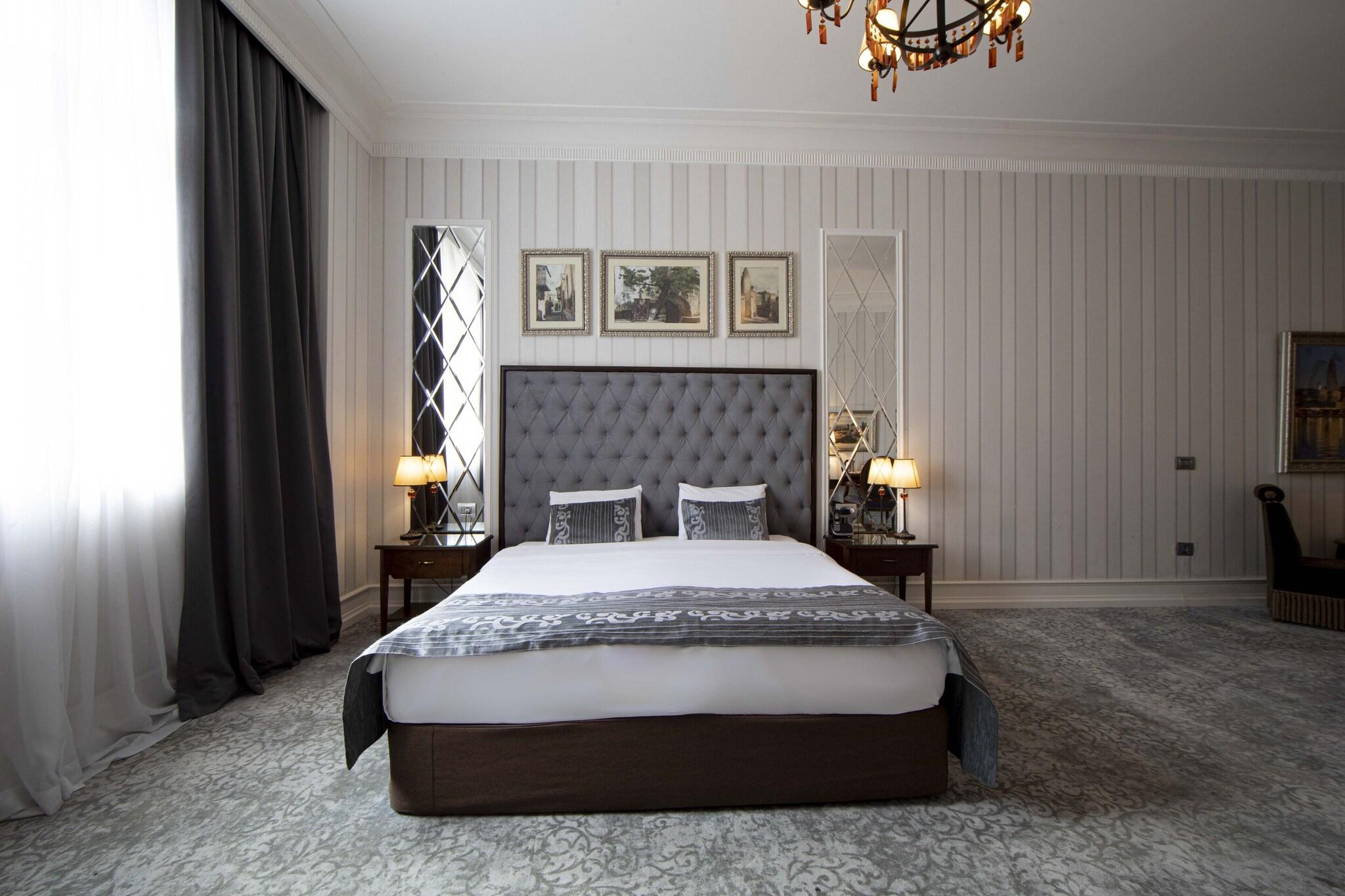 Sapphire City Hotel by null