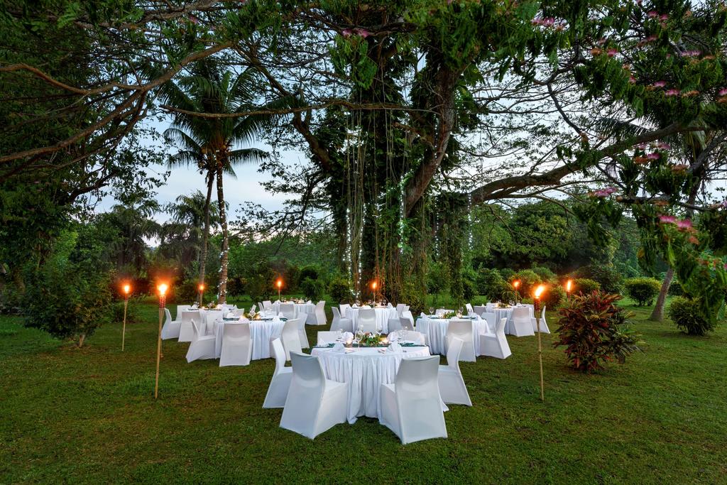 Sheraton Samoa Beach Resort by null