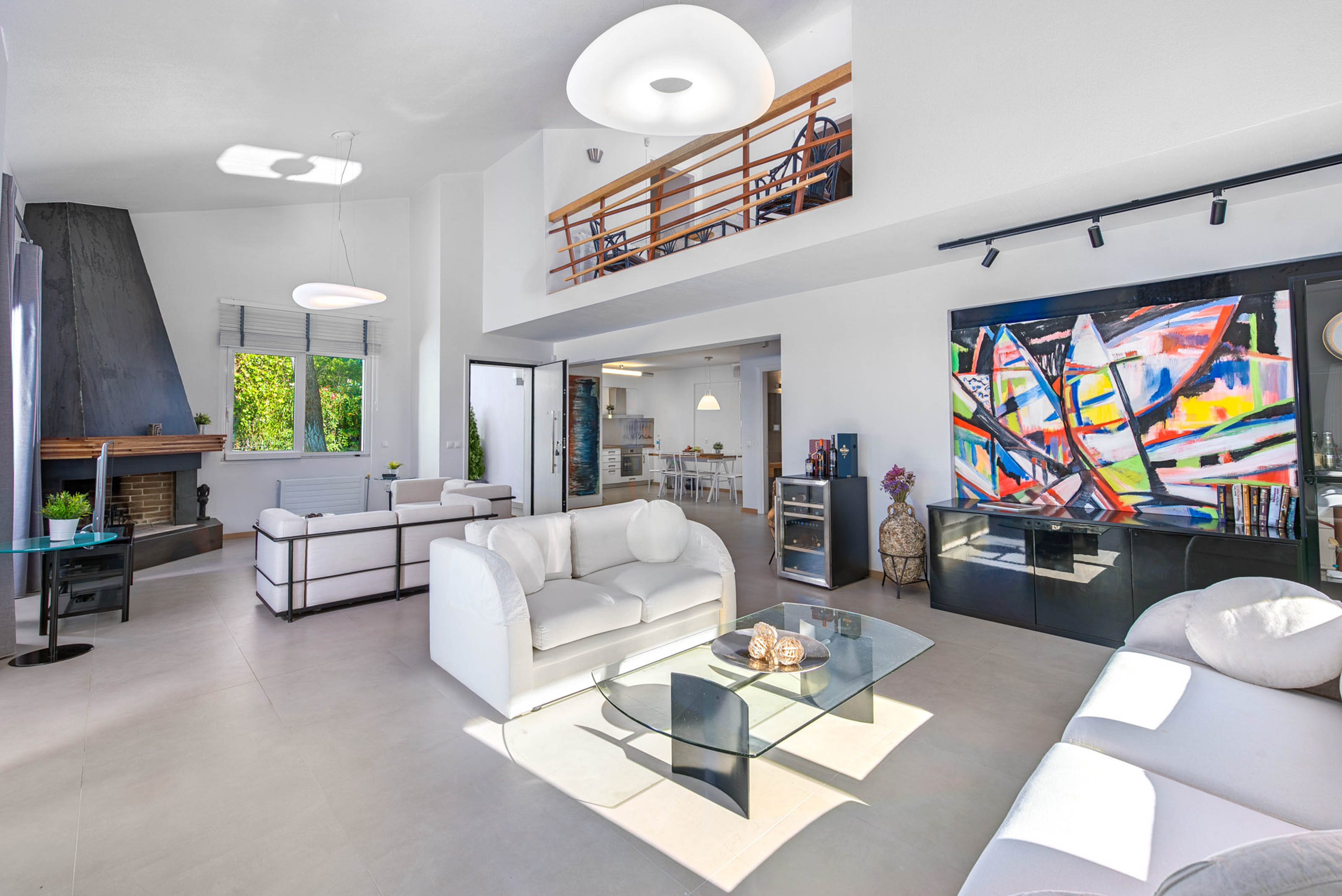 The White Villa At Sani - attēls