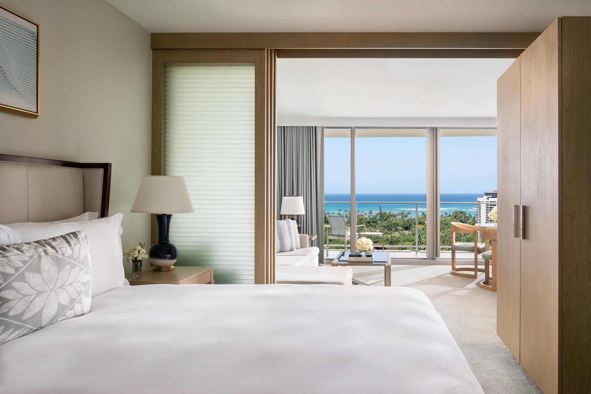 The Ritz-Carlton Residences, Waikiki Beach by null