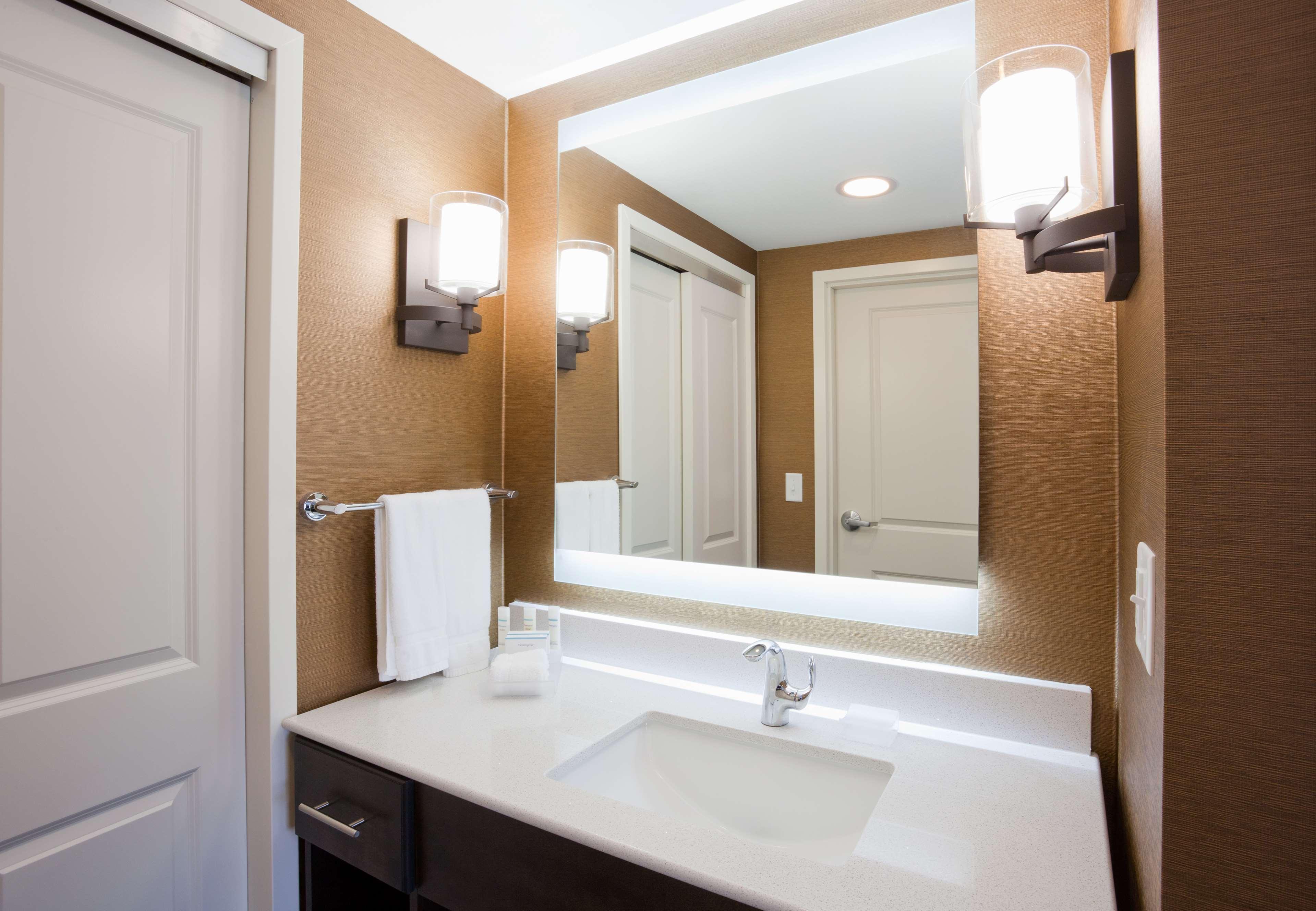 Homewood Suites by Hilton Davenport