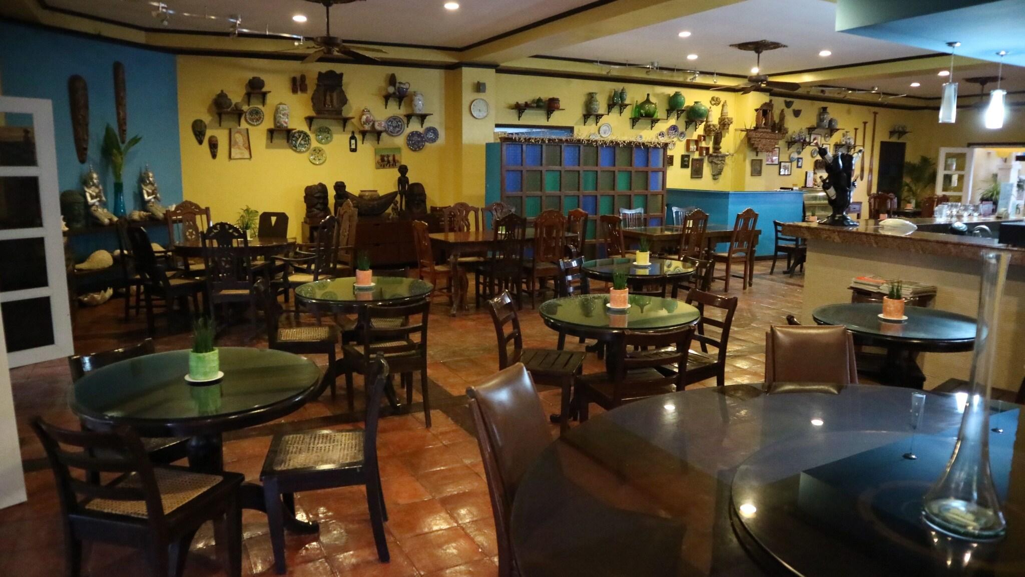 Puerto Del Sol Resort