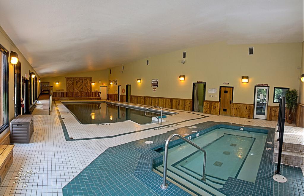 Banff Gate Mountain Resort by null