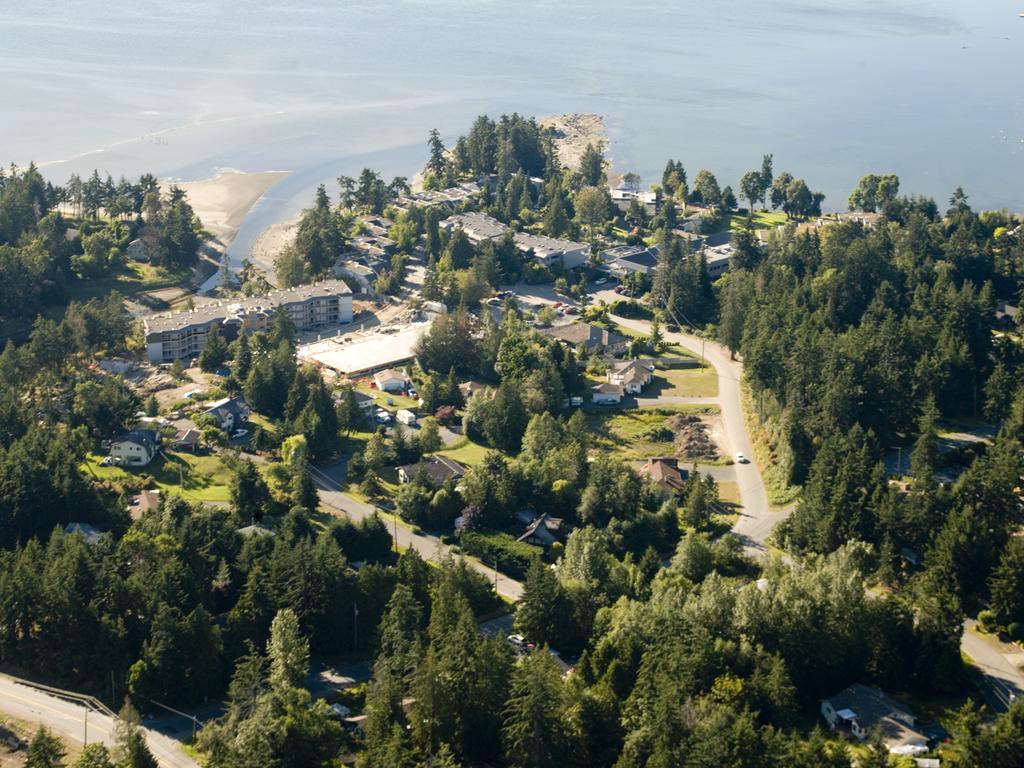 Pacific Shores Resort and Spa