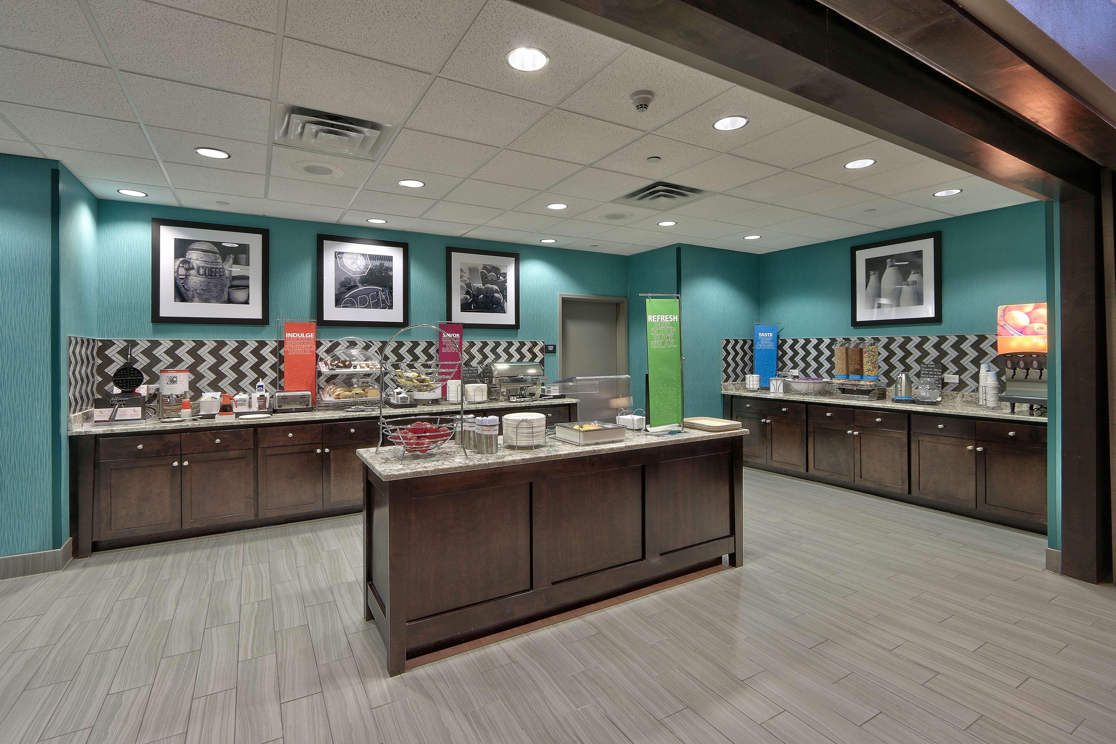 Hampton Inn and Suites Albuquerque Airport, NM