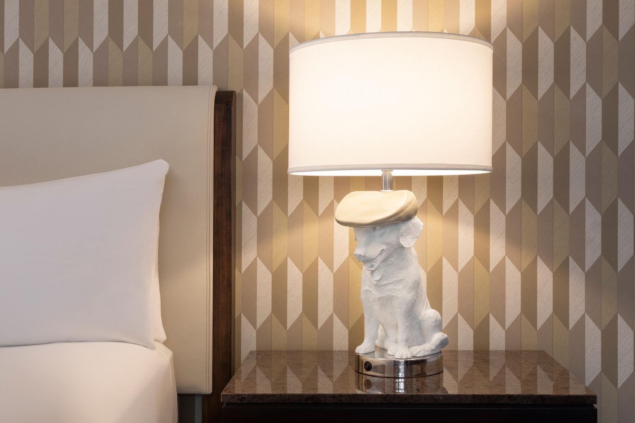 Renaissance Phoenix Downtown Hotel