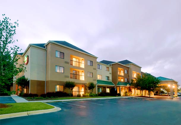 Courtyard by Marriott Pensacola image