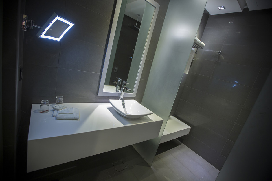 Suite, executive