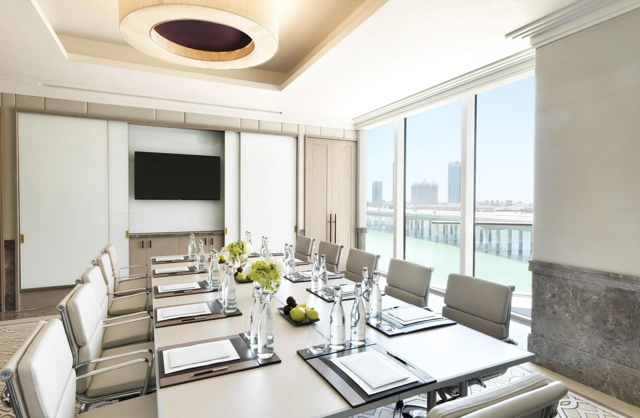 Four Seasons Hotel Abu Dhabi at Al Maryah Island - attēls