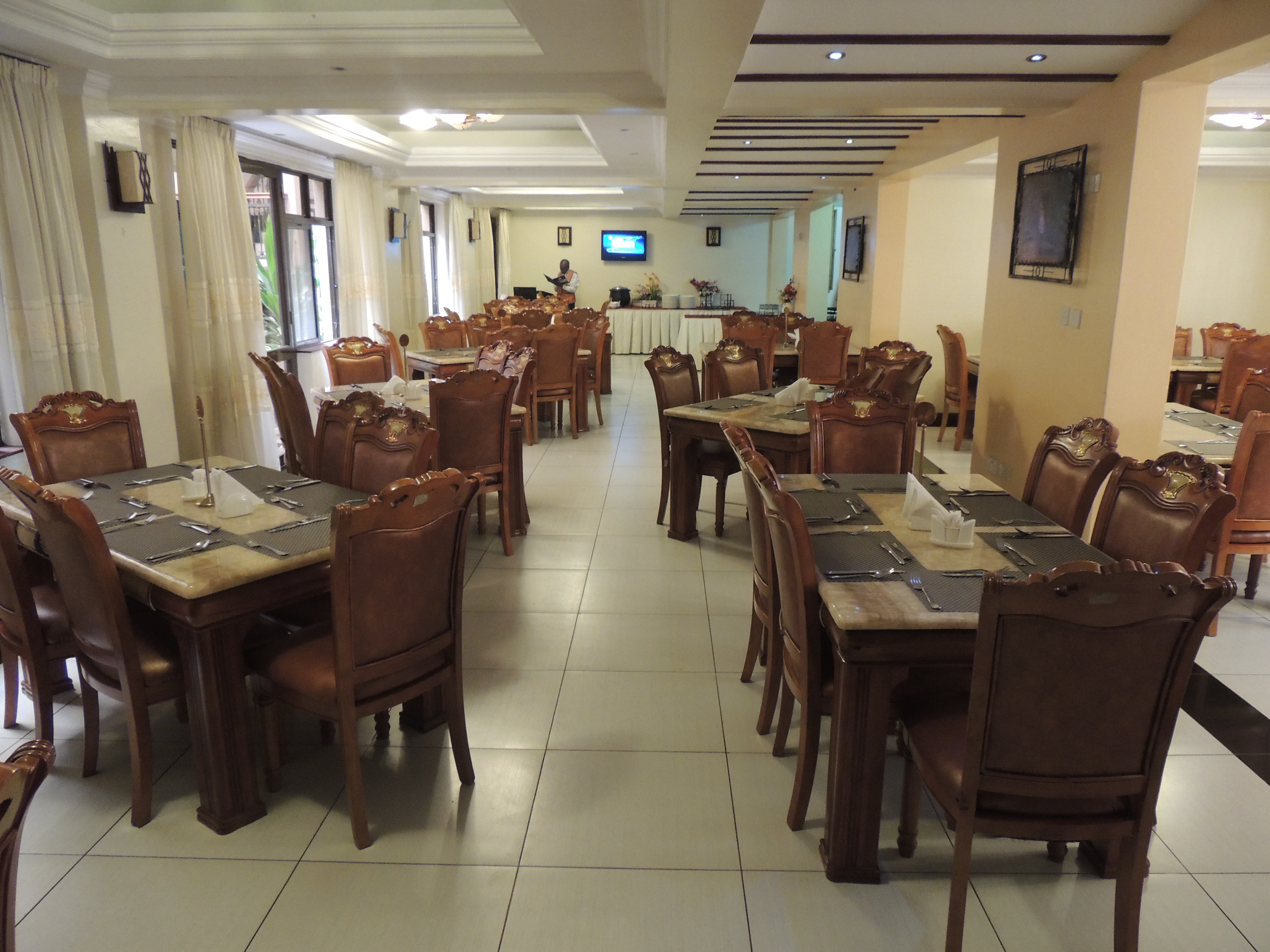 Hennessis Hotel