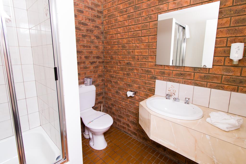 Advance Motel