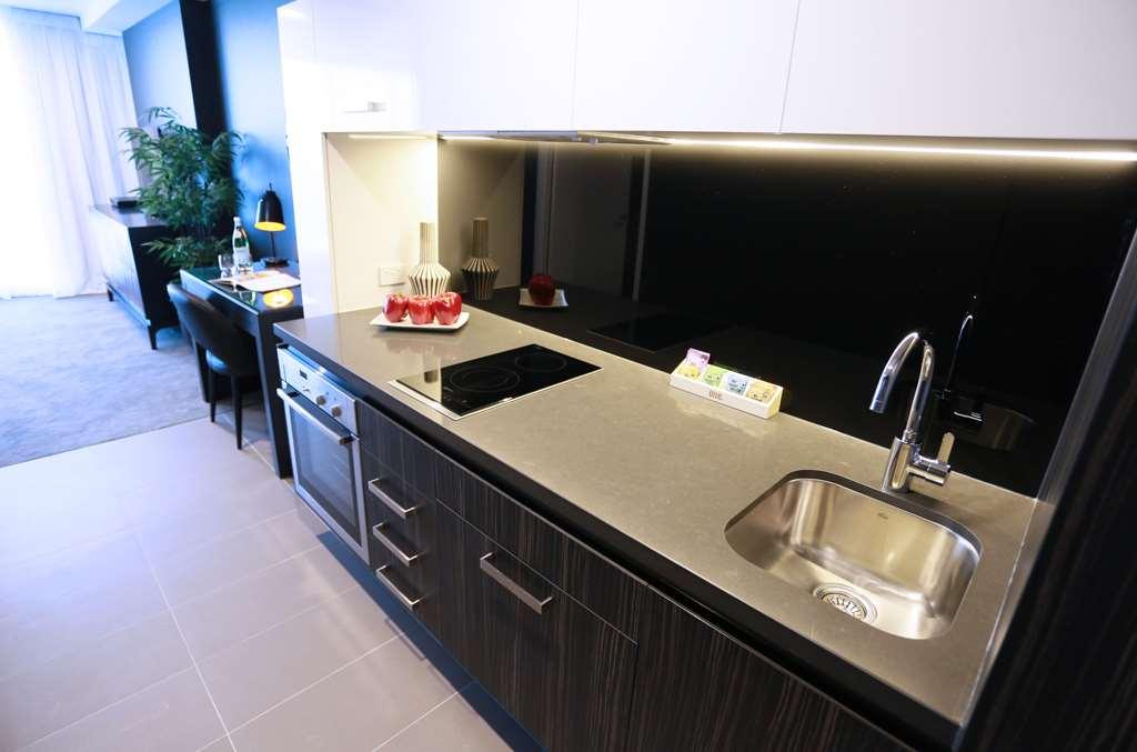 Alex Perry Hotel & Apartments