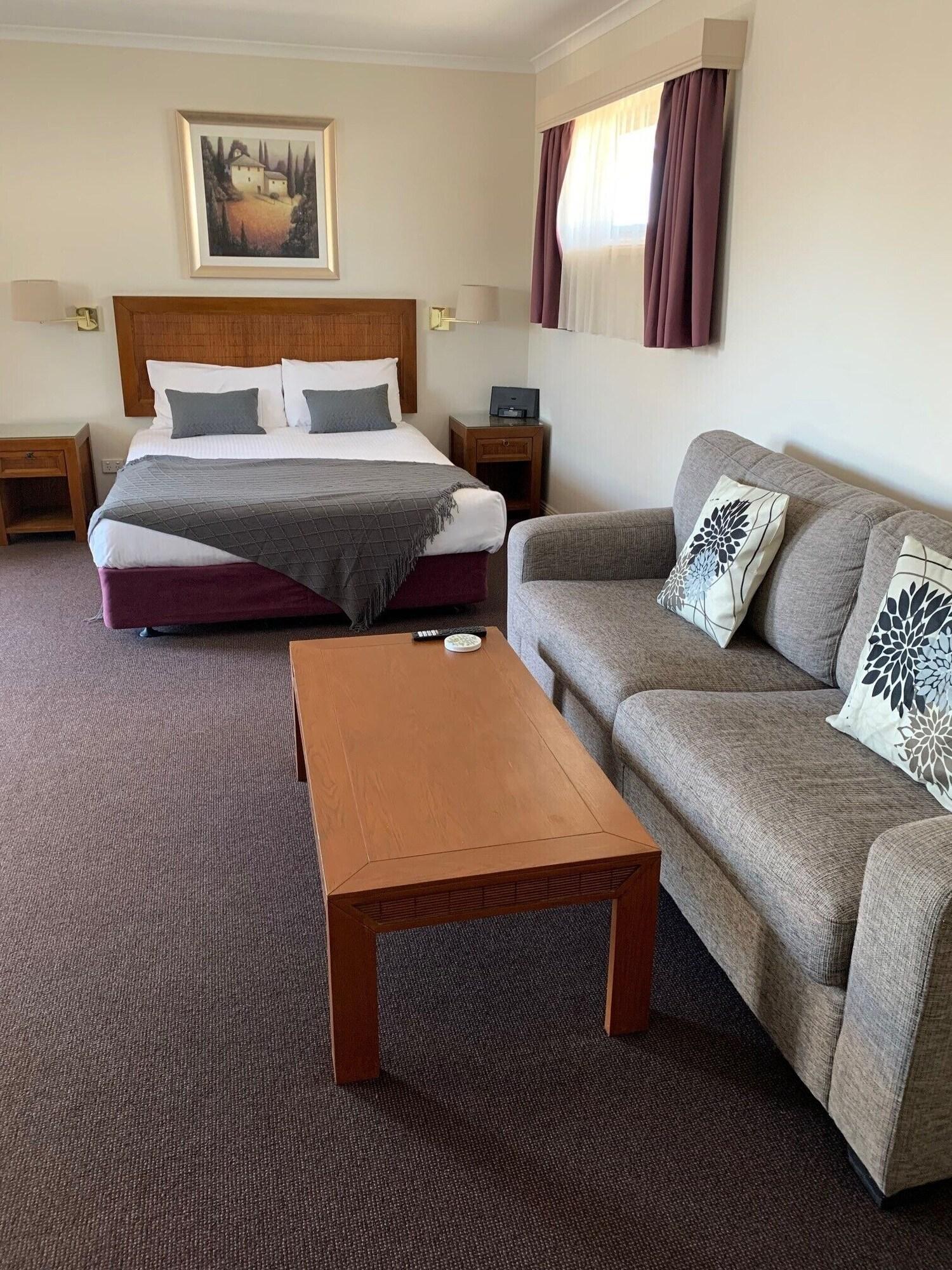 Armidale Pines Motel by null