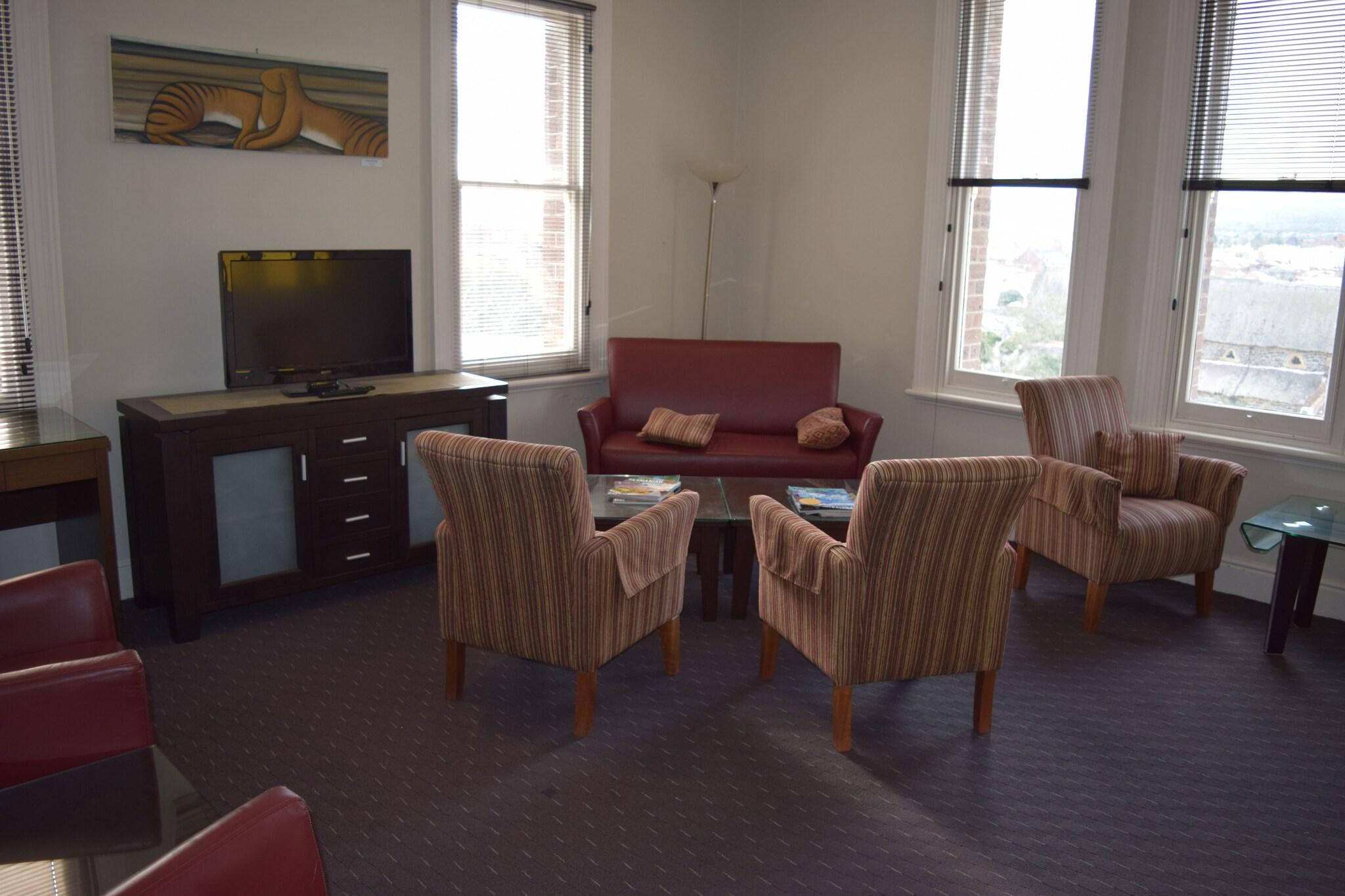 Auldington Hotel by null