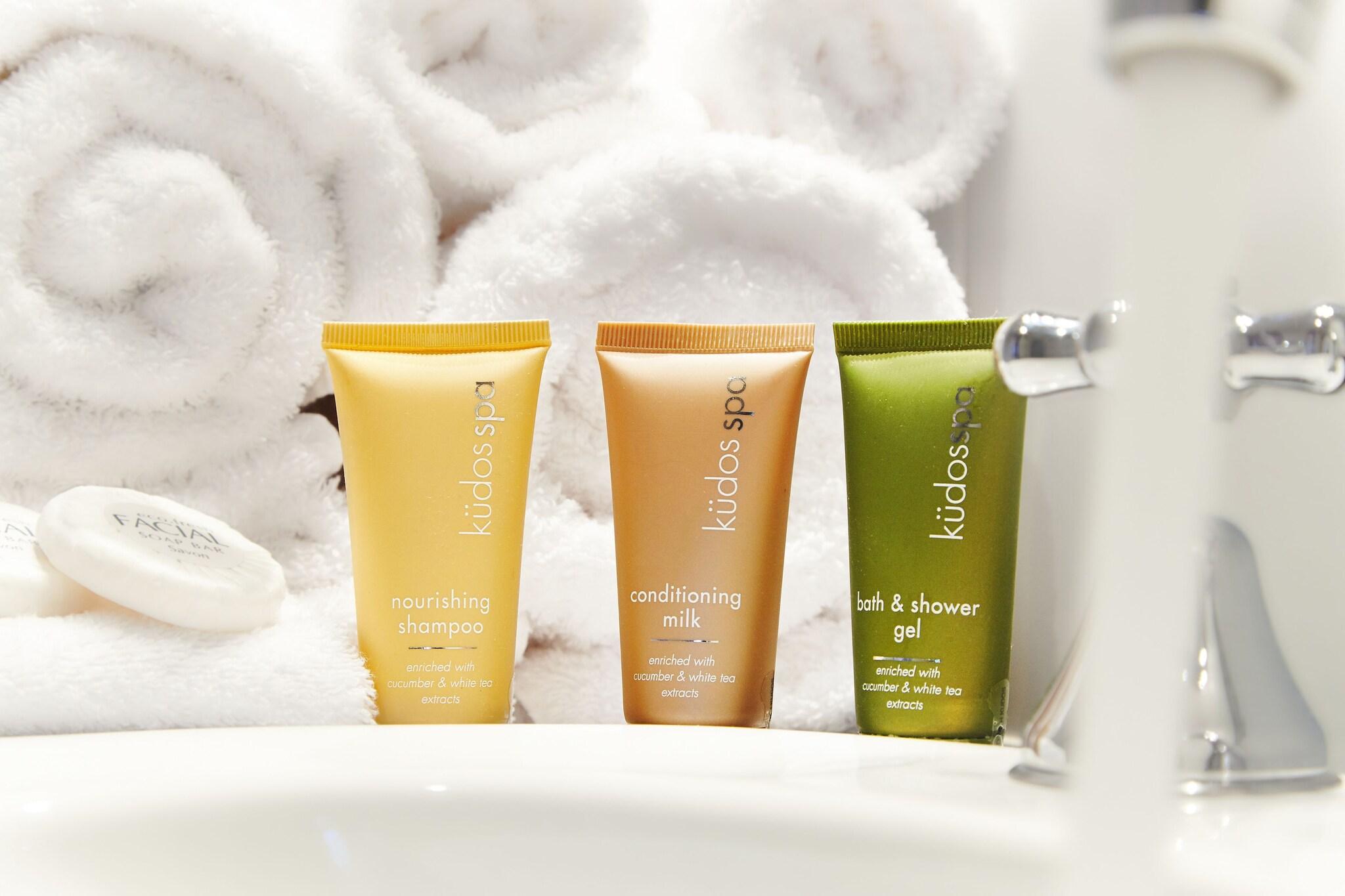 Auldington Hotel by null