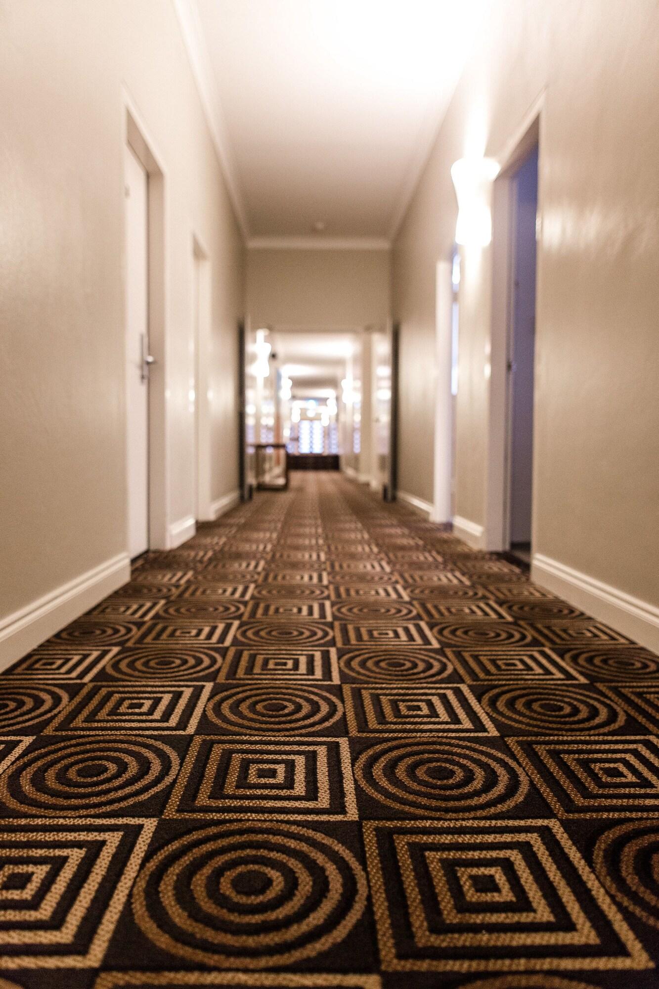 The Belmore Apartments Hotel by null
