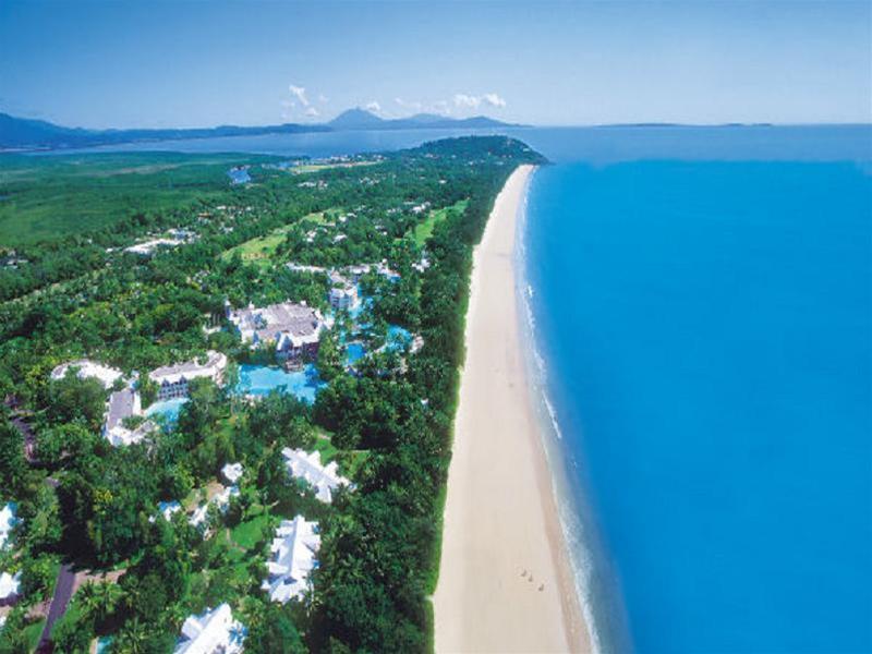 Cairns Beach Holiday Apartment