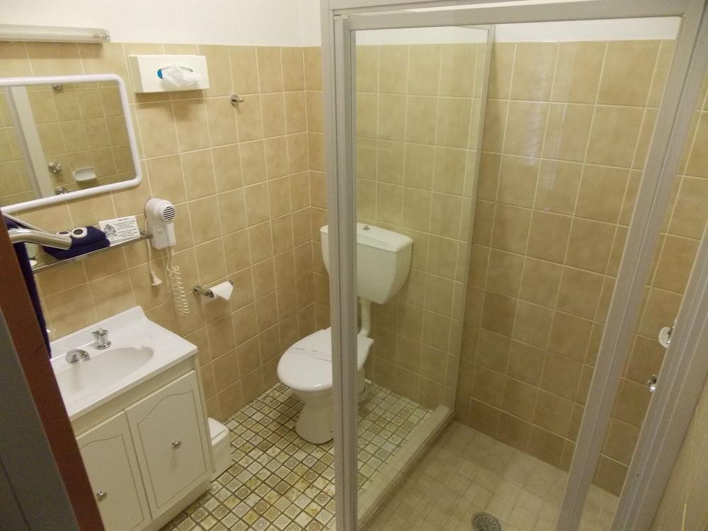 Cowra Crest Motel by null