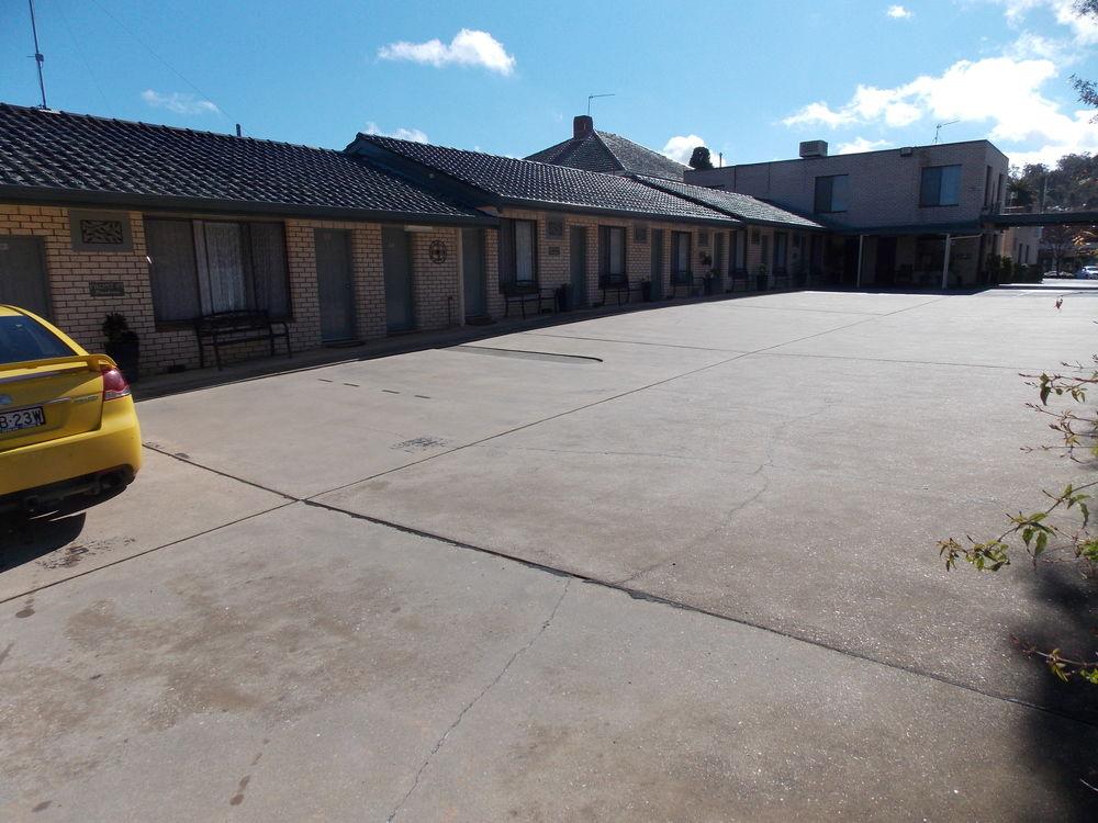 Cowra Crest Motel by null