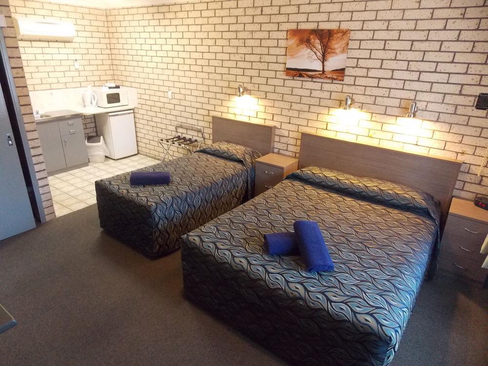 Cowra Crest Motel